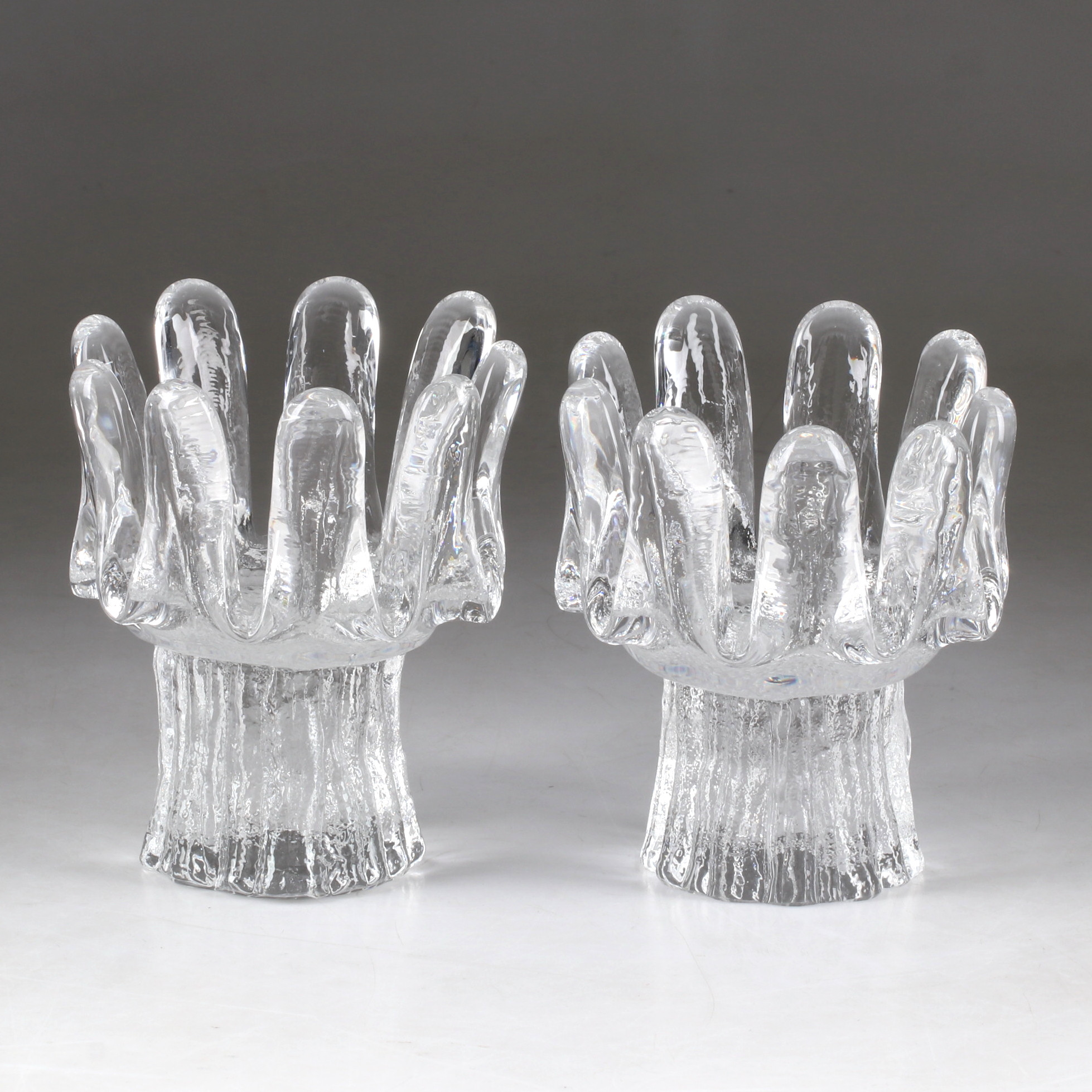 GÖRAN WÄRFF. Ljushållare, 2 st, glas, "Sunflower" , Kosta, 1900-talets andra hälft.