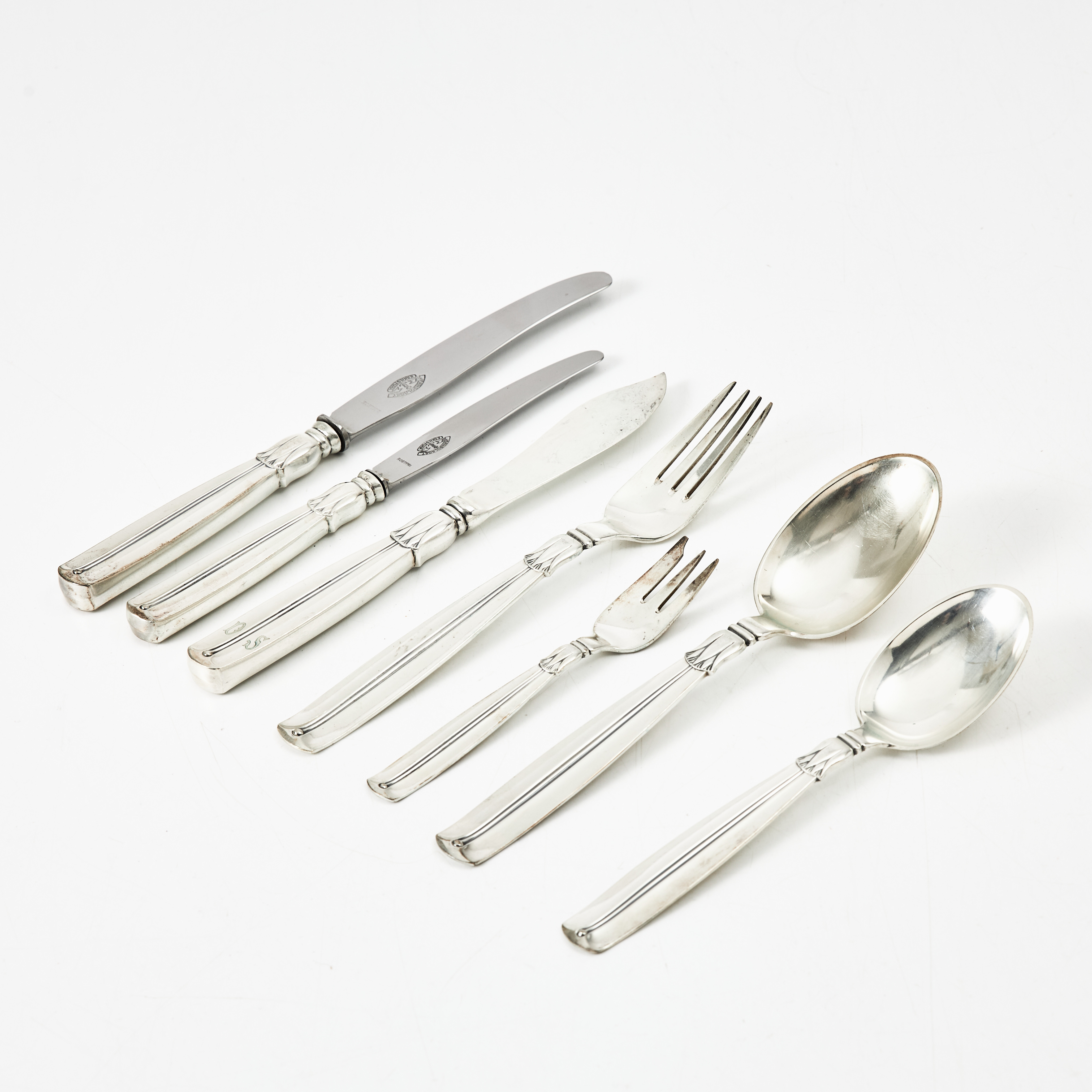 BESTICKSERVIS, 96 delar, silver, stämplade med svenska importstämplar.