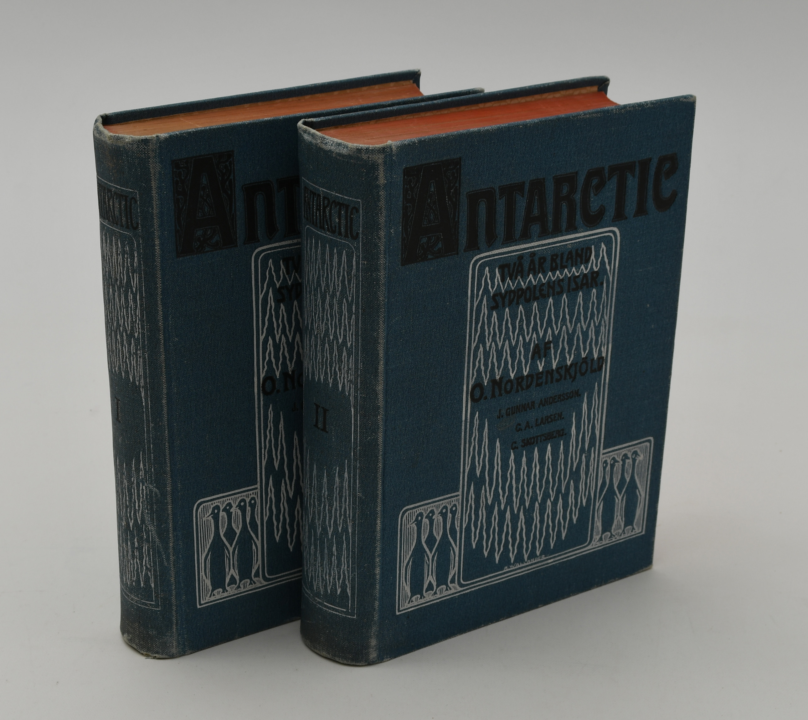 Antarctic. Två år bland sydpolens isar 1-2. O. Nordenskjöld.