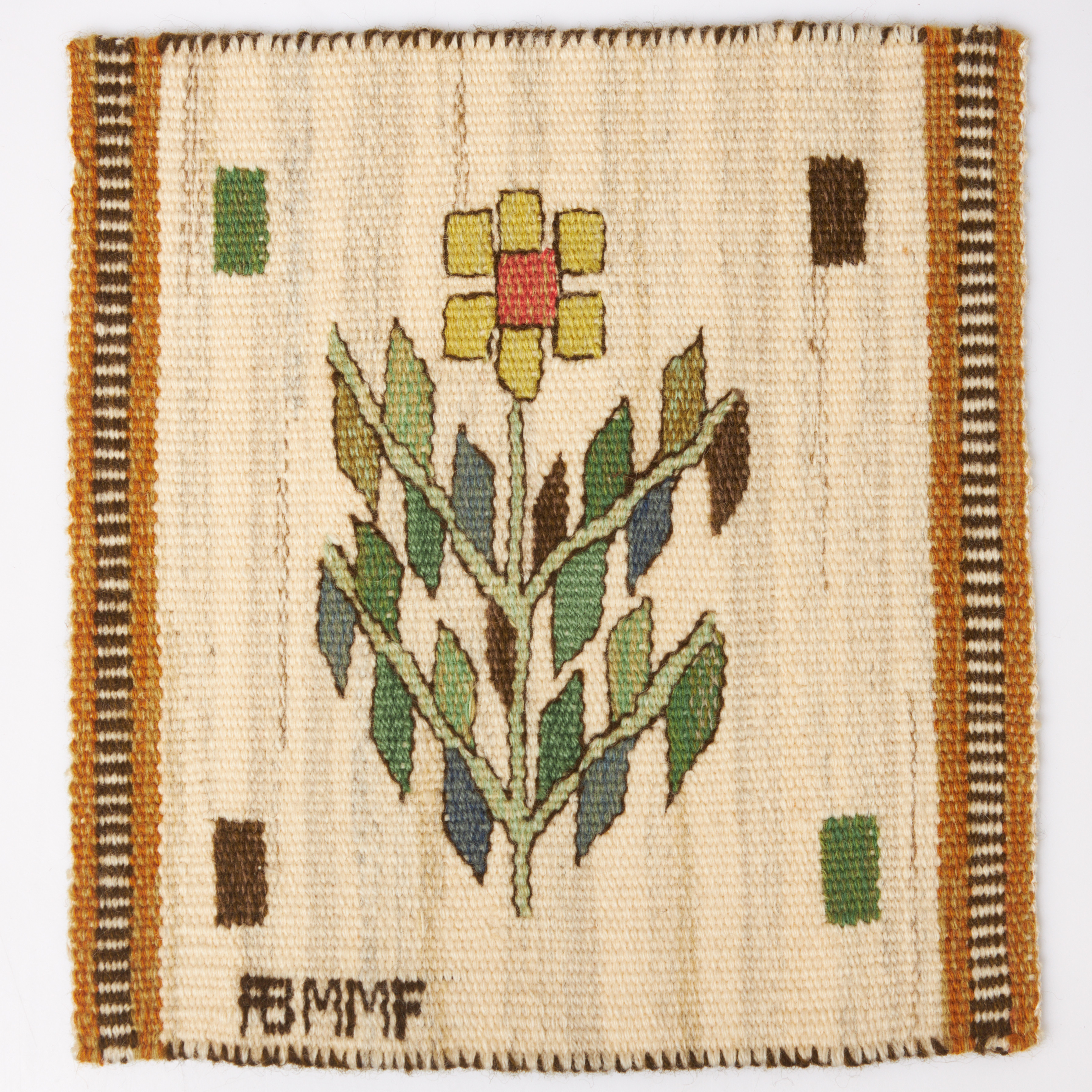 MÄRTA MÅÅS-FJETTERSTRÖM. "Pingstlilja", blomlapp /bonad, märkt AB MMF.