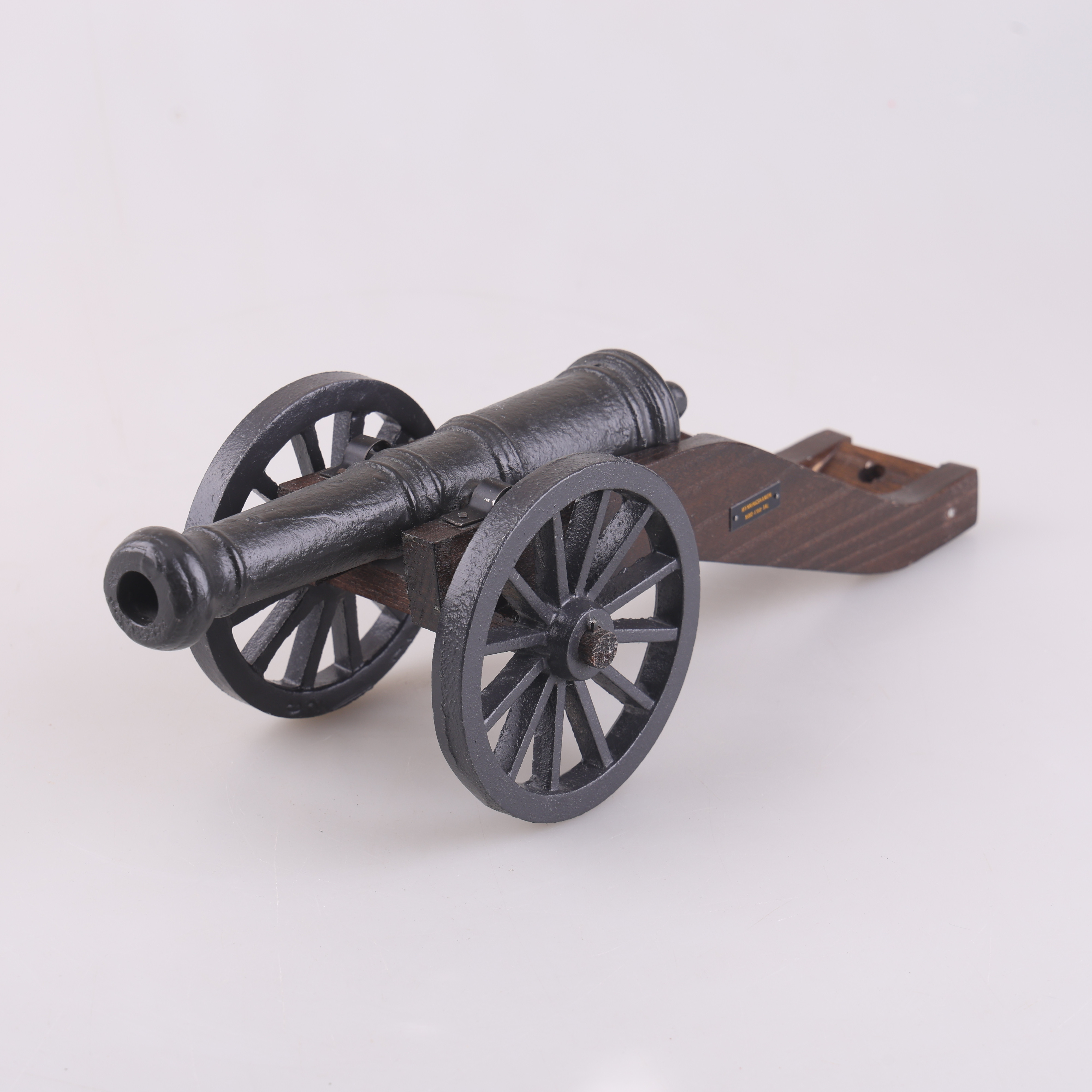 BORDSKANON, mynningskanon, mod-1700-tal, gjutjärn/trä.