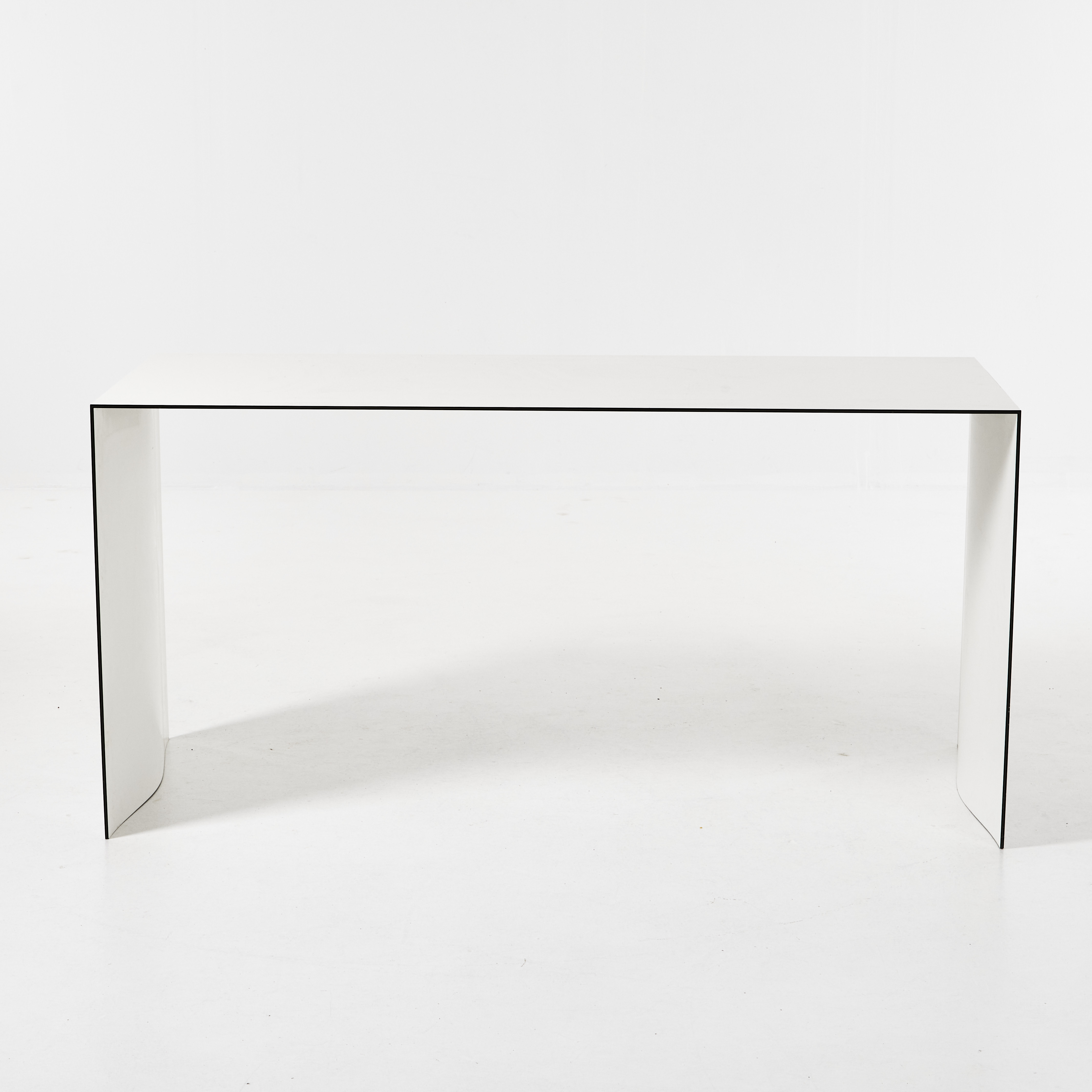 TOBIAS BERNETH. Skrivbord, "Thinner", för Karl Andersson & Söner, brickmärkt.