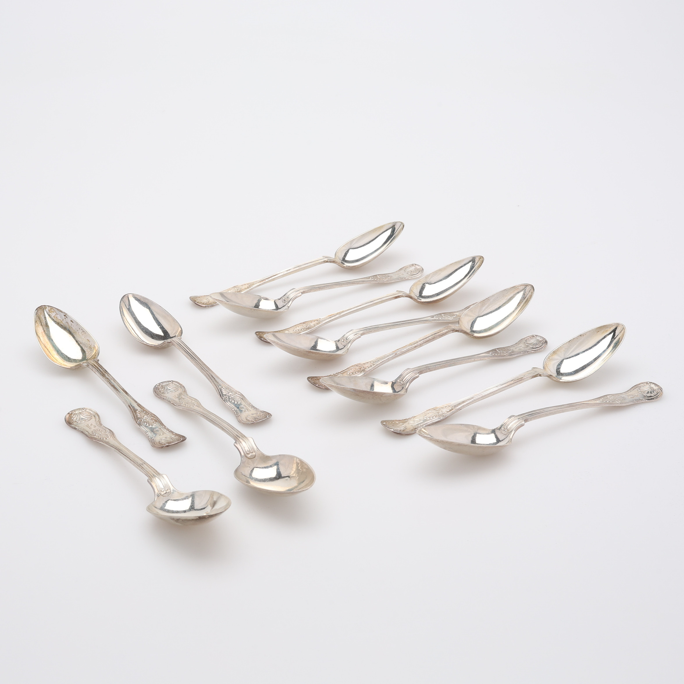 SKEDAR, TOLV STYCKEN, SILVER, TOTAL VIKT 310 GRAM.