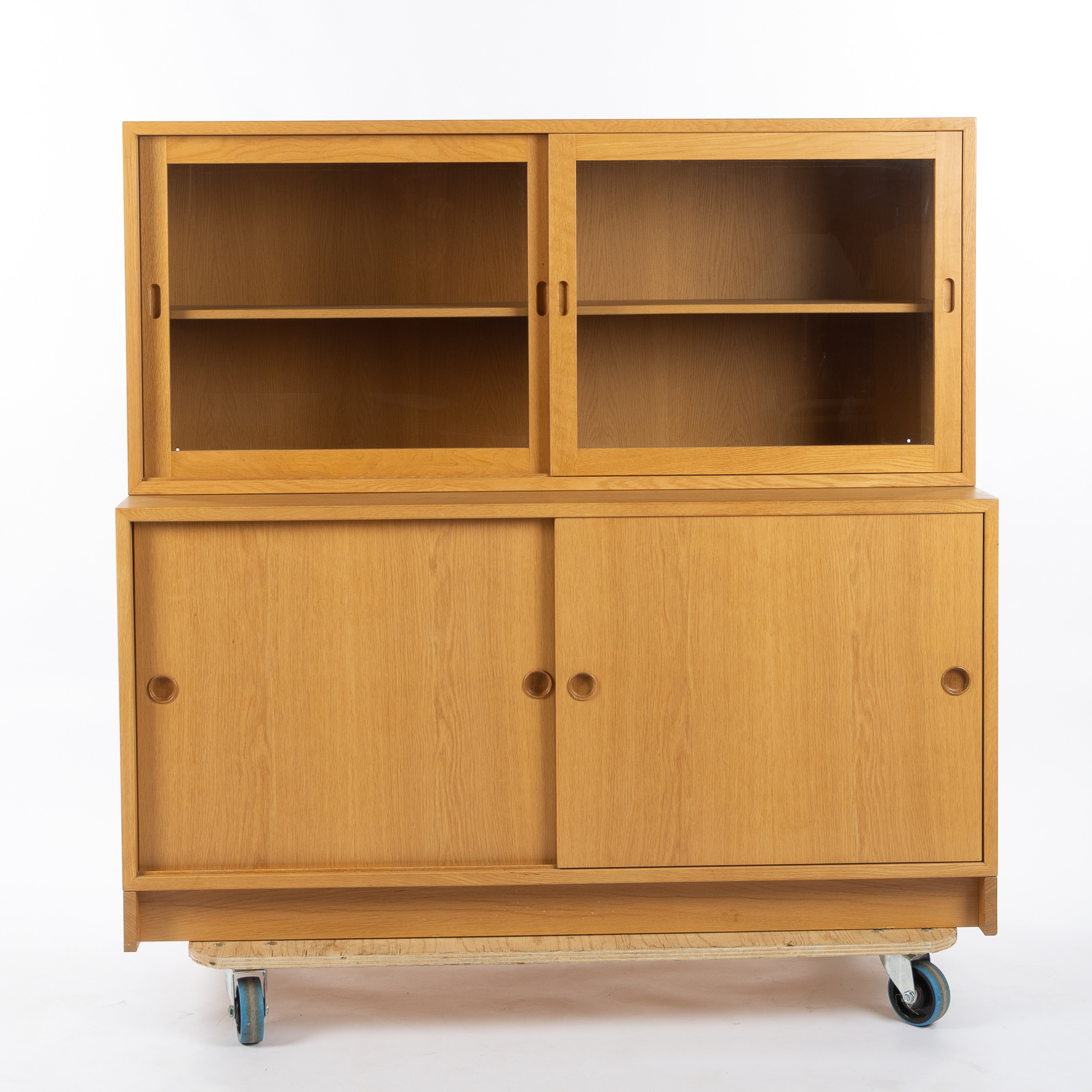 BØRGE MOGENSEN. Bokhylla, "Öresund", 2 delar, Karl Andersson & Söner, ek, 1900-talets andra hälft.