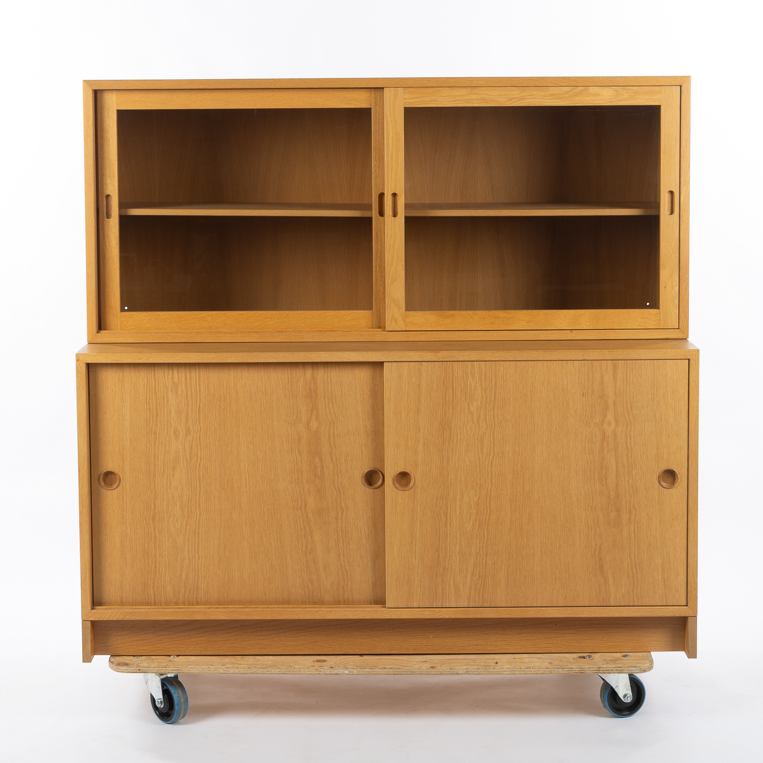 BØRGE MOGENSEN. Bokhylla, "Öresund", 2 delar, Karl Andersson & Söner, ek, 1900-talets andra hälft.