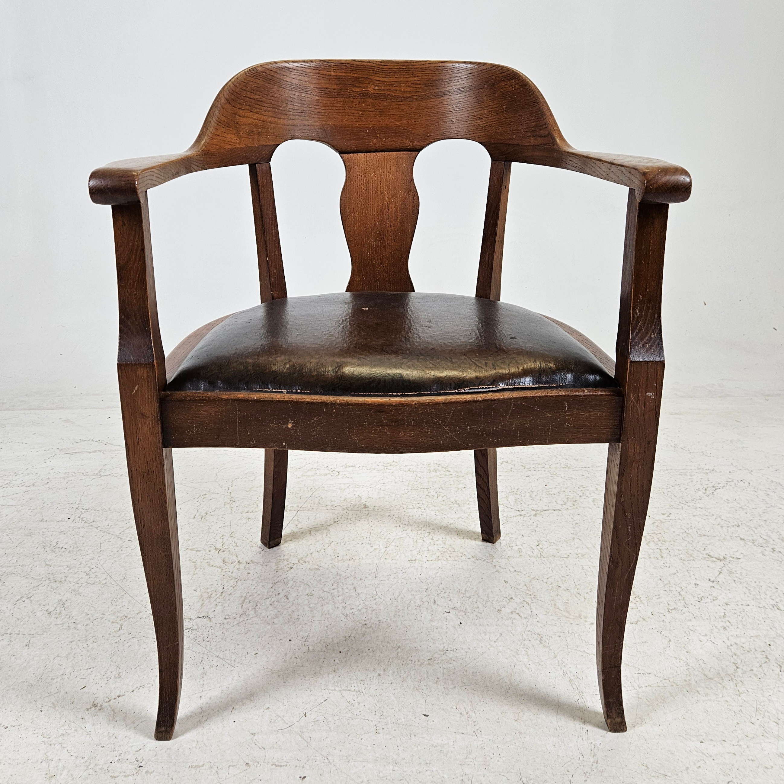 SKRIVSTOL, 1900-talets första hälft.