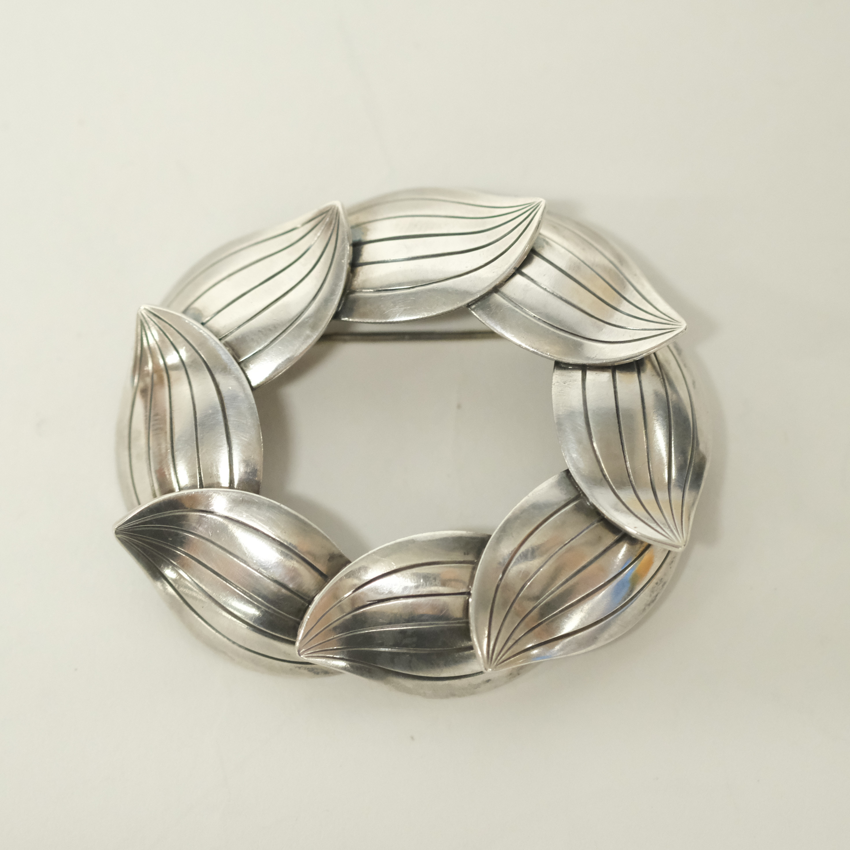 SIGURD PERSSON. BROSCH, SILVER, STIGBERT FÖR HERIBERT ENGELBERT, STOCKHOLM 1949.