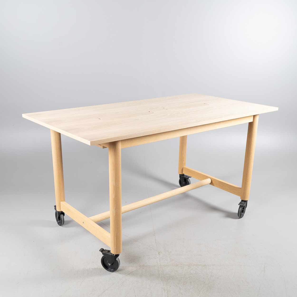 SARA LARSSON. "Connect", skrivbord, A2 designers, samtida.