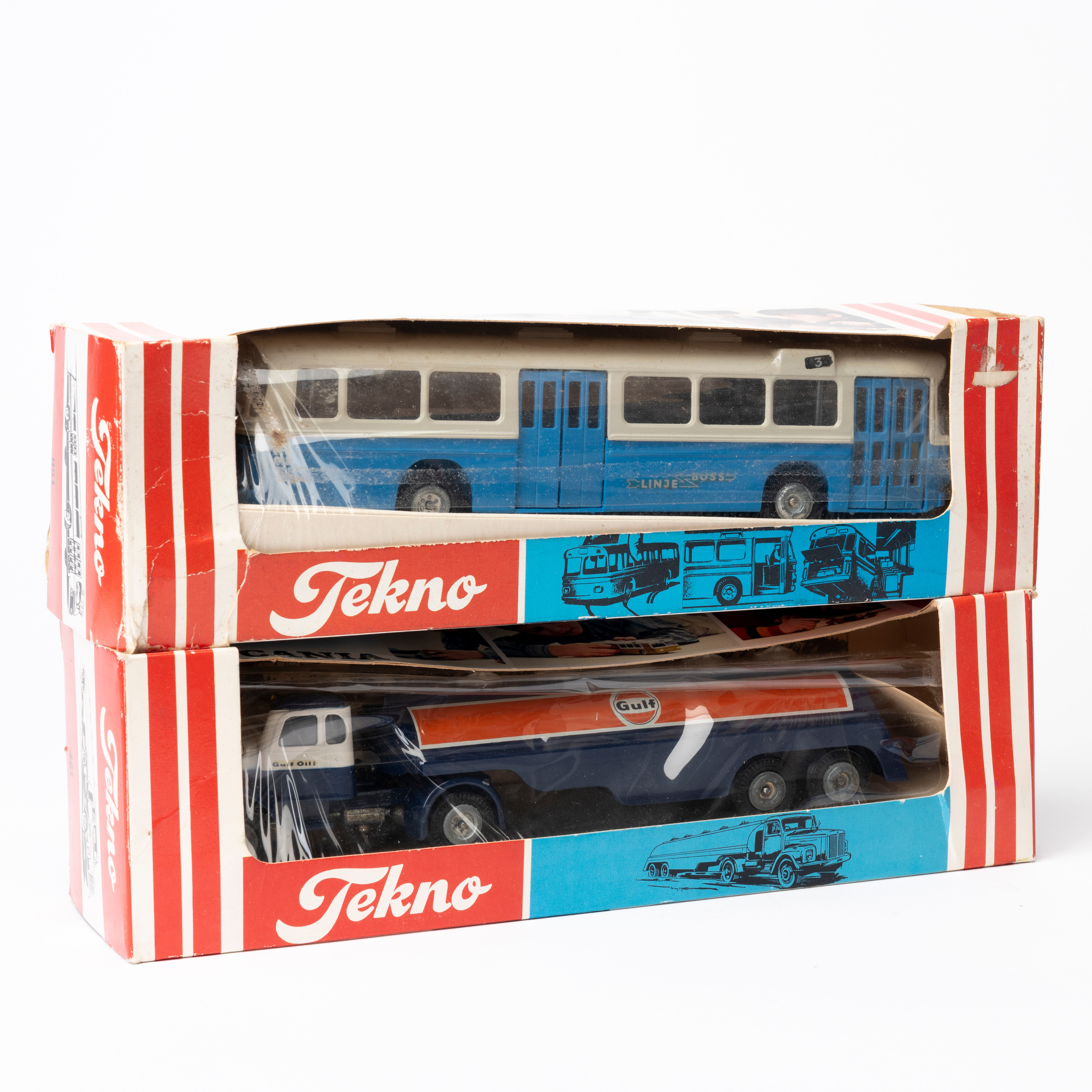 TEKNO 481 och 851, Scania Gulf tankbil samt Scania Linje buss, Danmark.