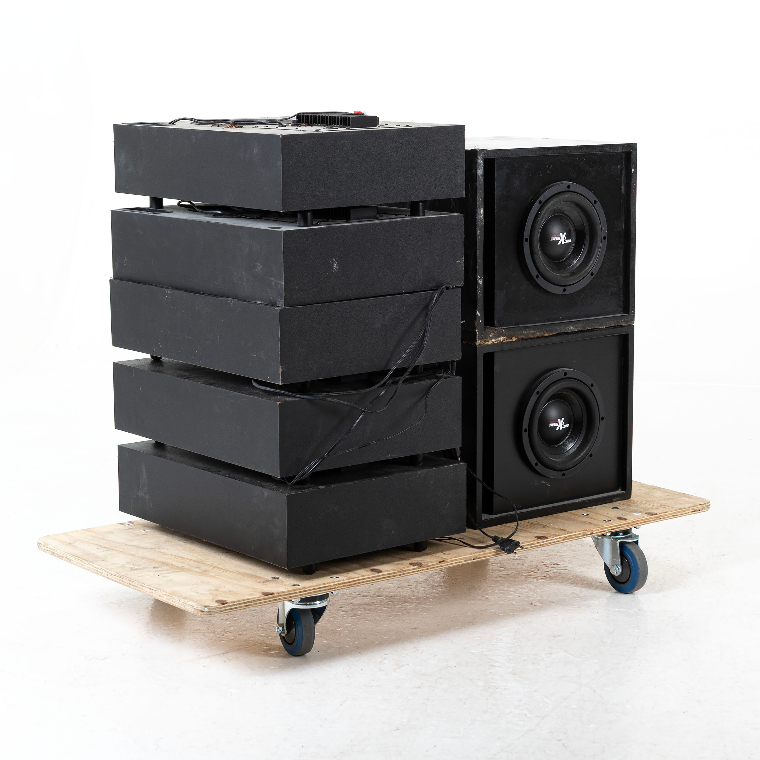 LJUDENHETER, ett parti bl.a 5st subwoofer, Artsound FL-A80.
