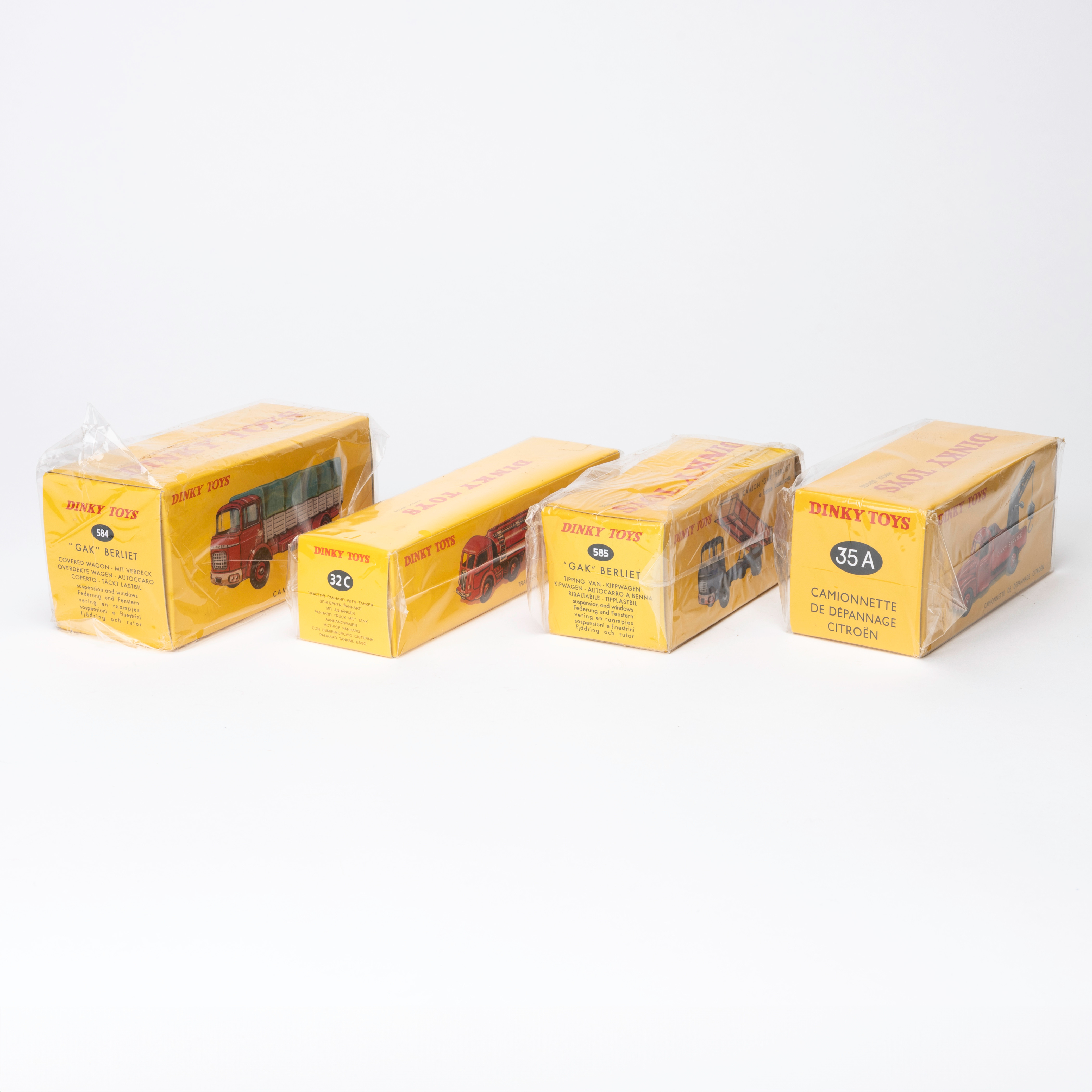 DINKY TOYS, 4 st modellbilar, nr 32 C, 35 A, 584 samt 585, Atlas Edition, 2000-tal, med originalkartonger.