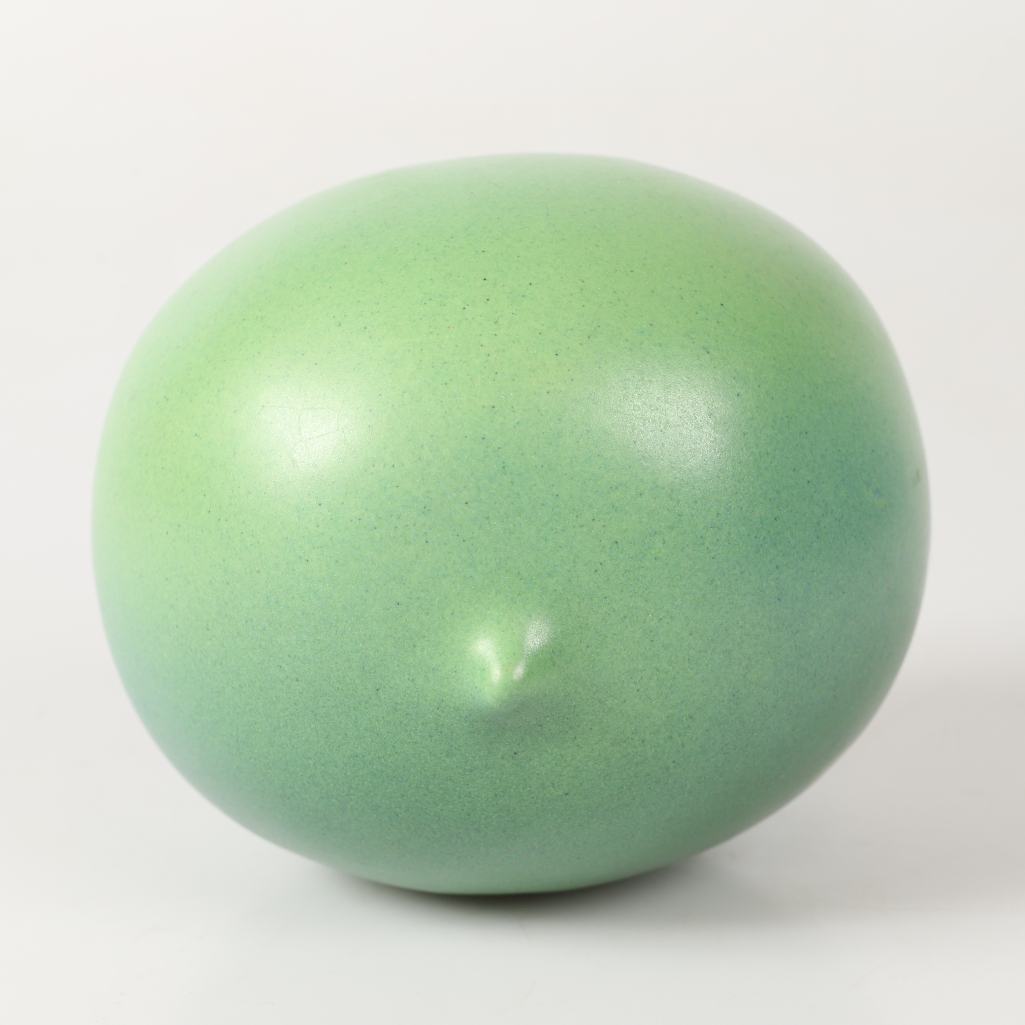 ANN KERTESZ. Skulptur, "Ärtan", keramik, Norra Vram, signerad.