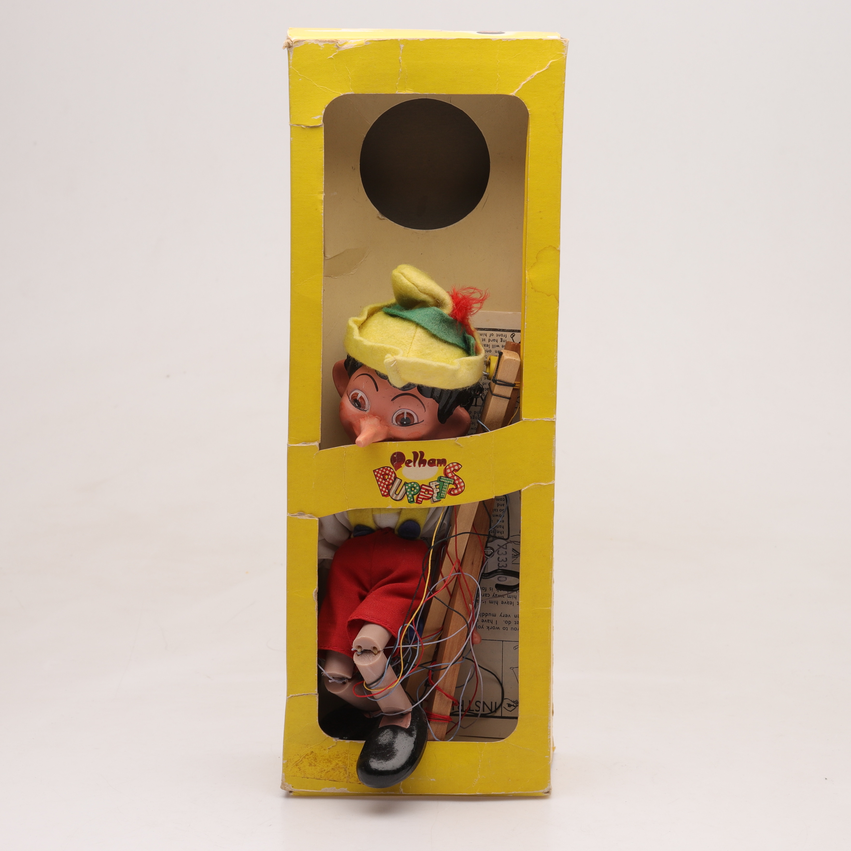 MARIONETTDOCKA, Pinocchio, Pelham, England, omkring 1900-talest mitt.