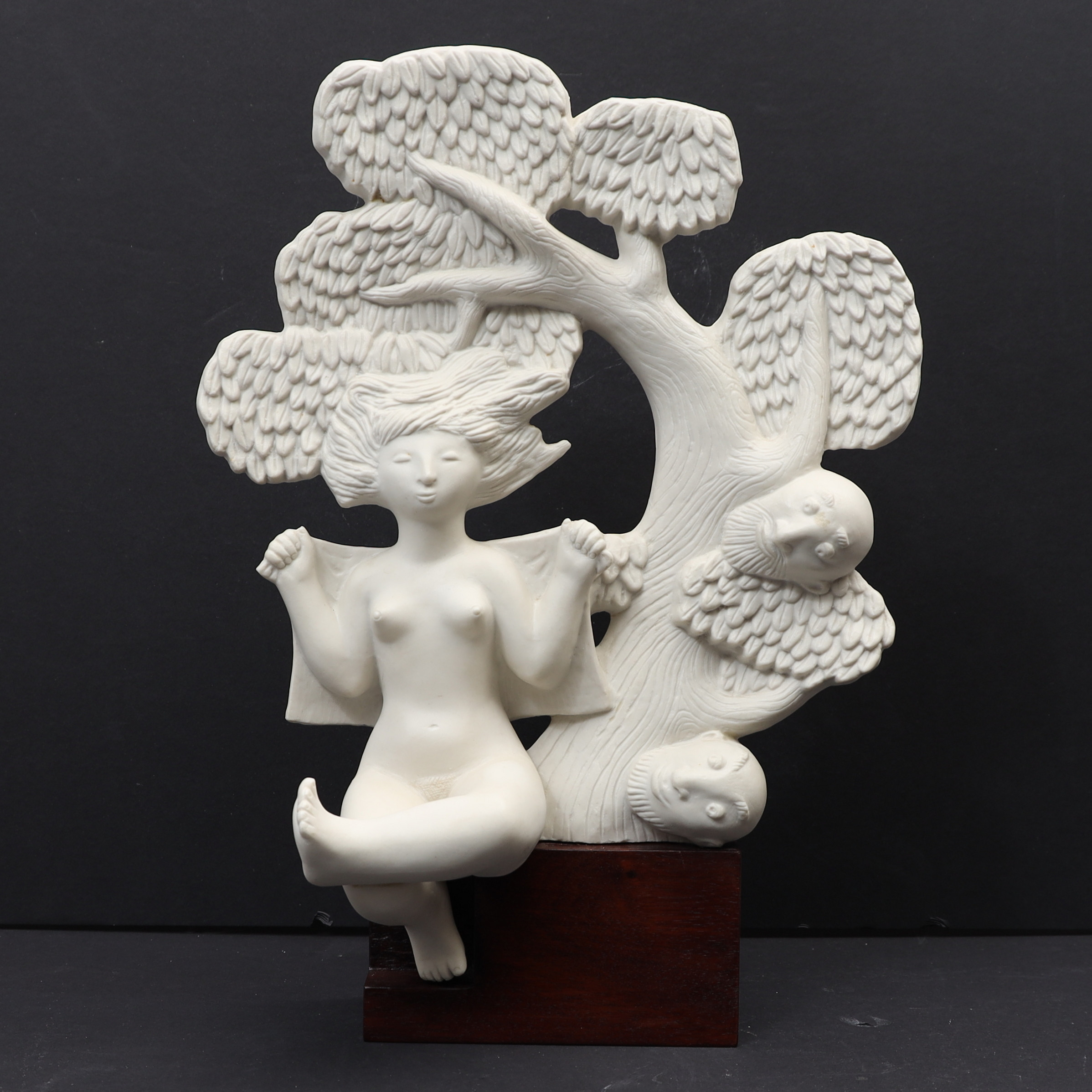 STIG LINDBERG. skulptur, "Susanna i badet", Gustavsberg, formgiven på 1940-talet.