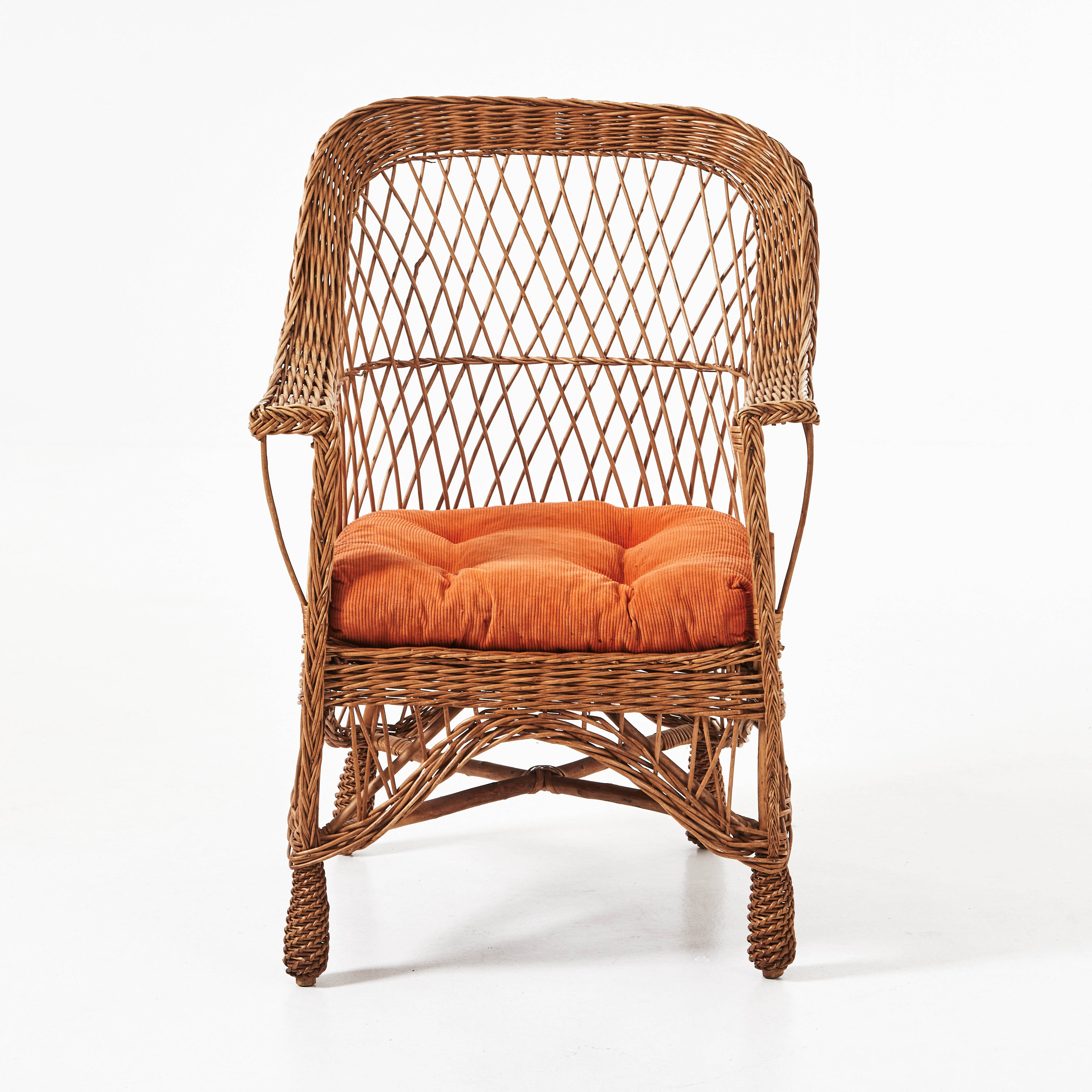 KORGSTOL, fåtölj, flätad rotting, IKEA, 1980-tal, lös dyna klädd i orange manchester.