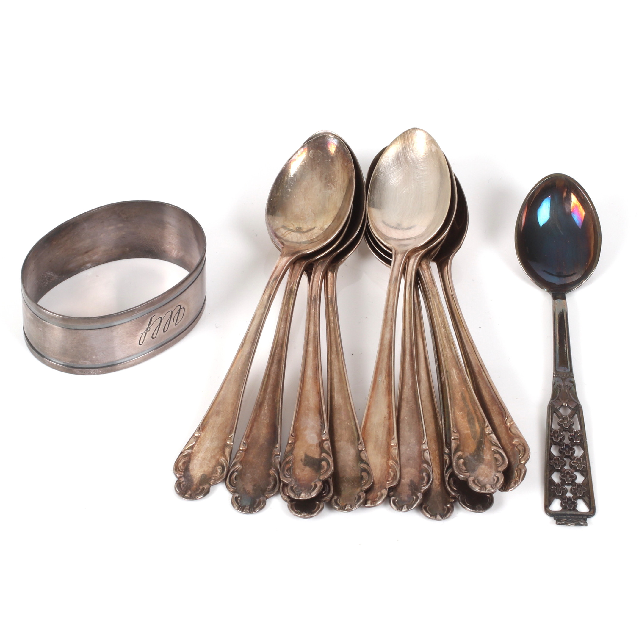 SILVERFÖREMÅL, 13 delar, mestadels kaffeskedar, 1960-tal. Vikt 140 gram.