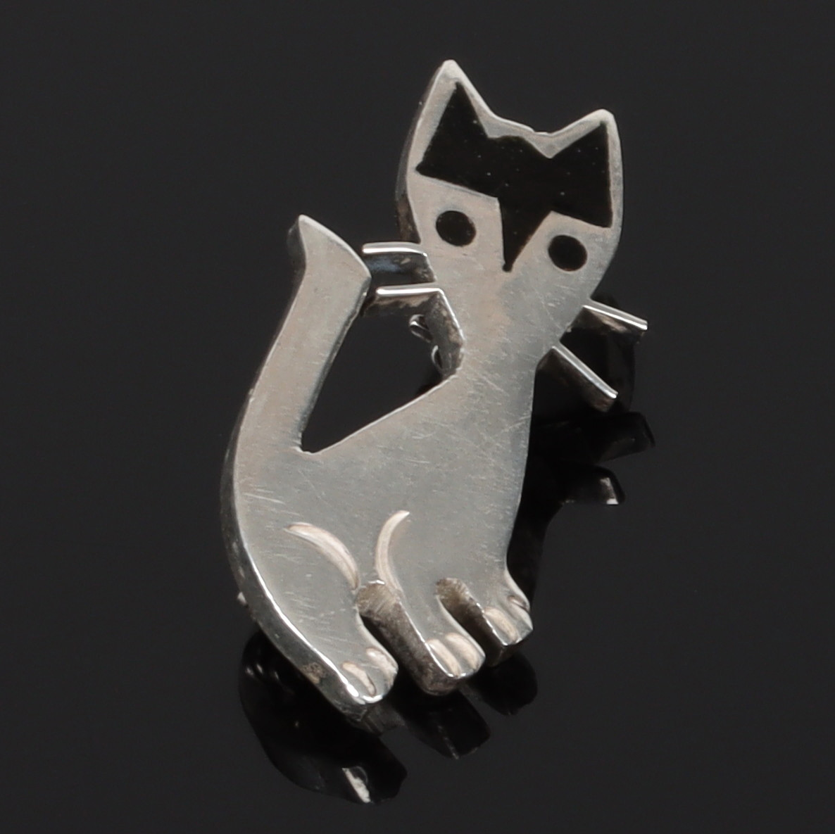 (6C25) BROSCH, Sterling silver, katt, 1900-tal.