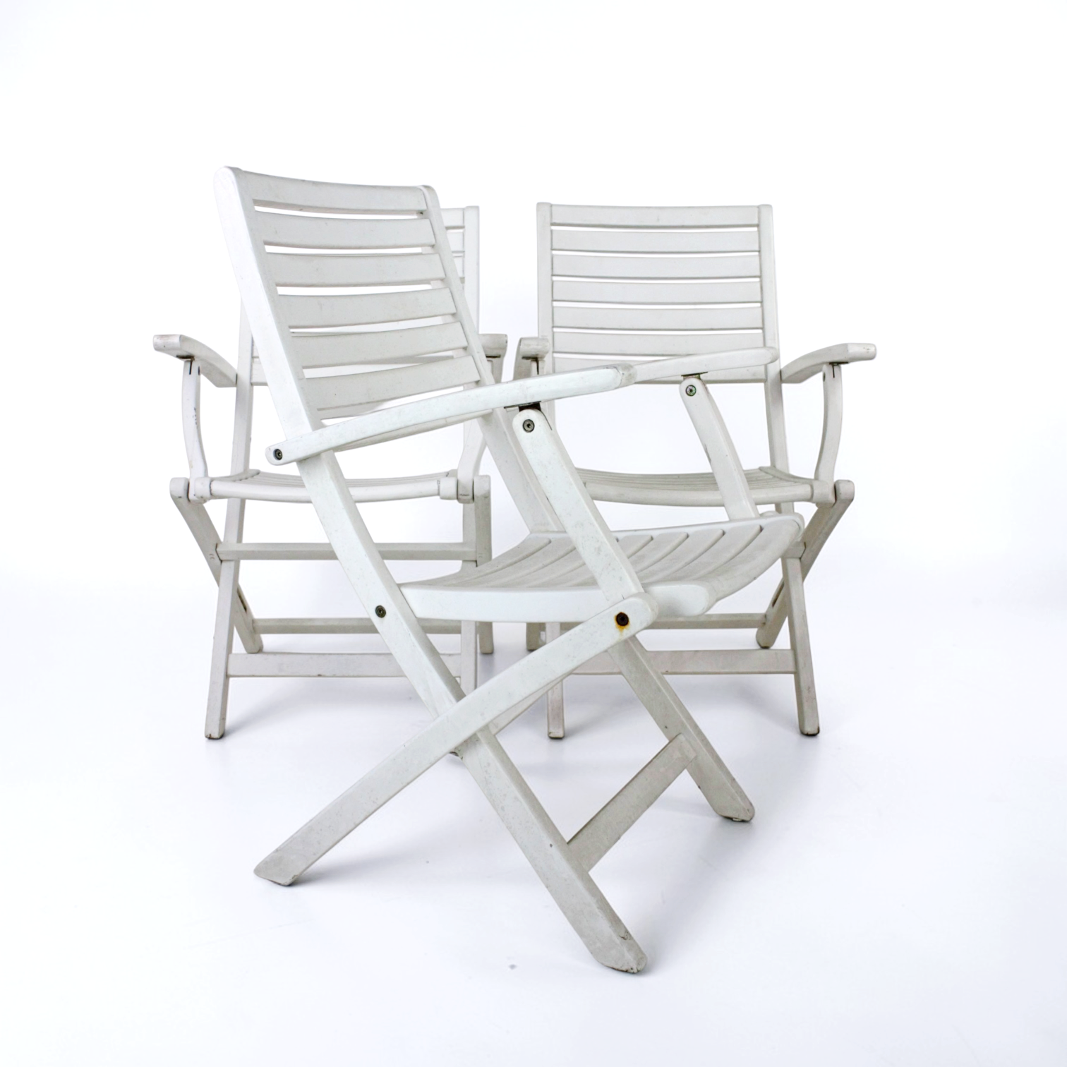 TRÄDGÅRDSSTOLAR, 3 st, bemålat trä, vikbara, Julandia, 1990-tal.