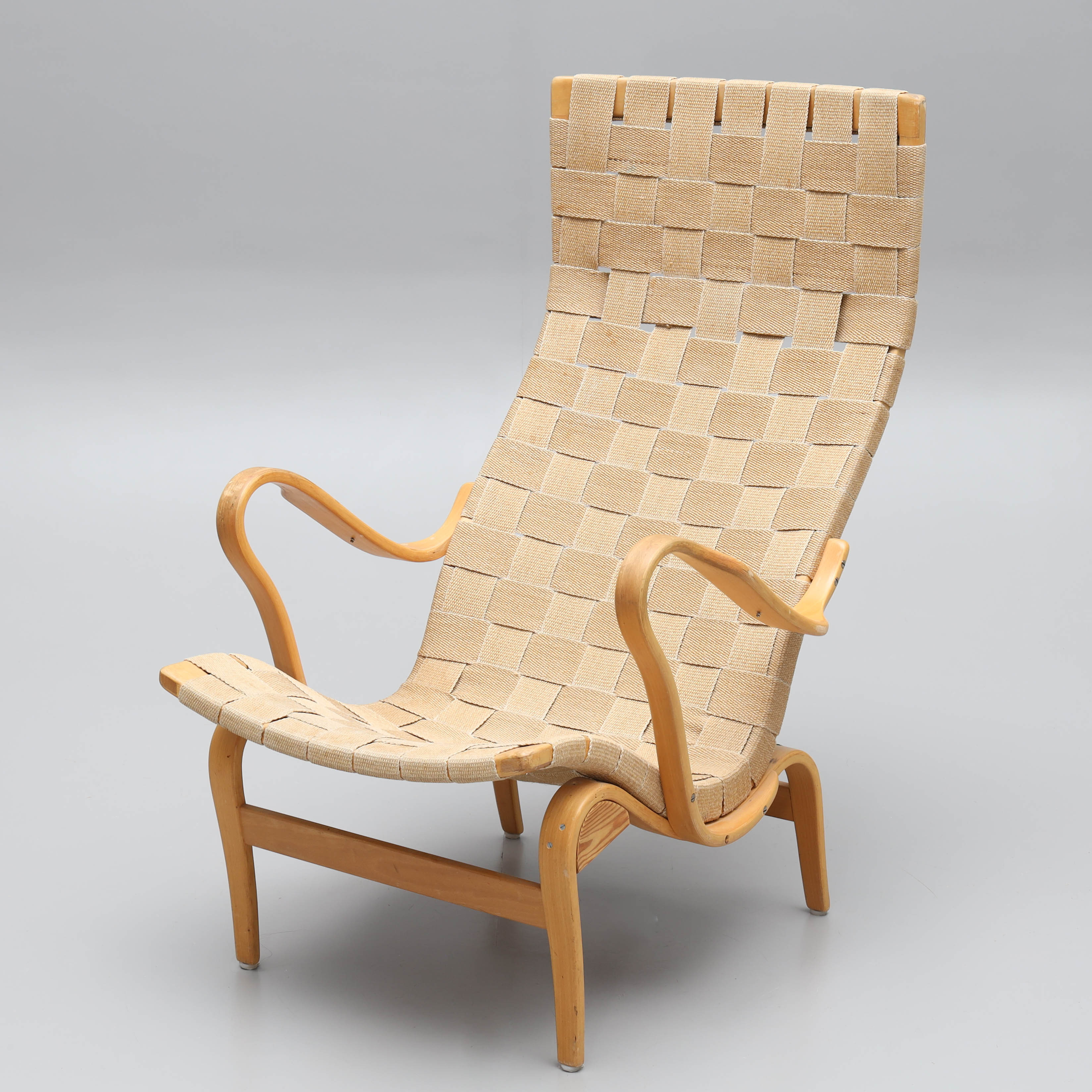 BRUNO MATHSSON. Fåtölj, bok & sadelgjord, "Pernilla 2", Bruno Mathsson Design, 1900-tal.