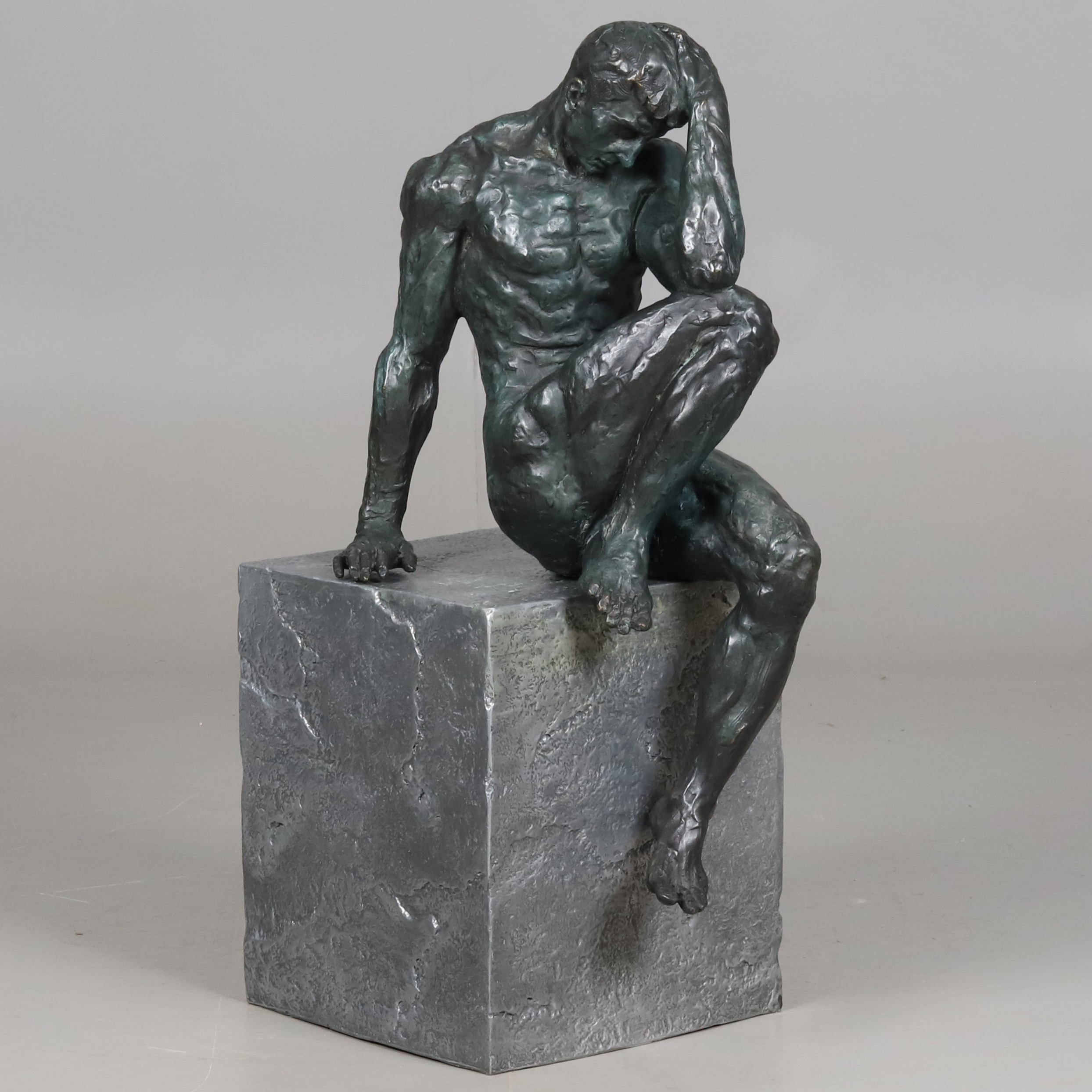 OKÄND KONSTNÄR. Skulptur, brons, "Sittande manlig modell".