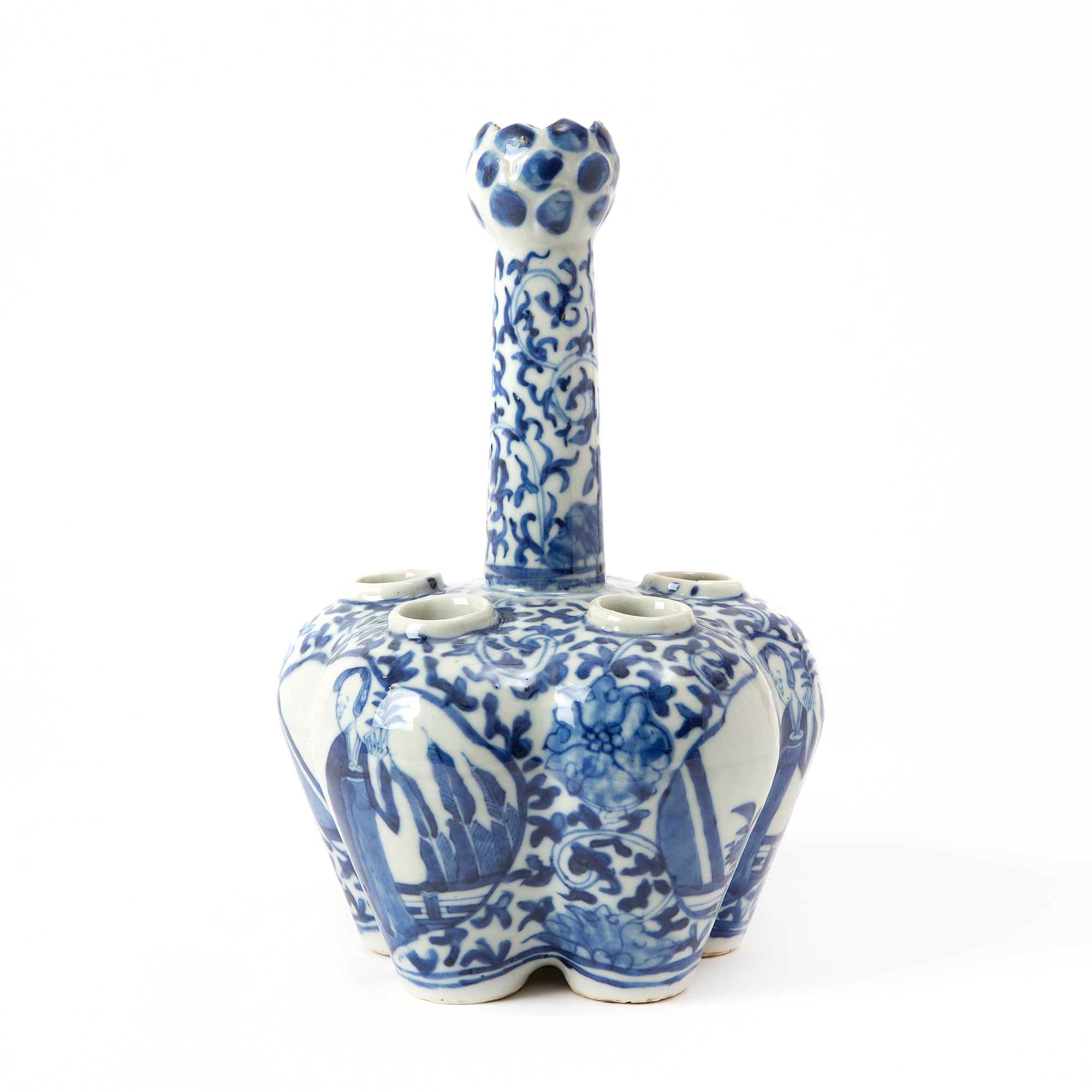 TULPANVAS. Porslin, Kina 1800-tal.