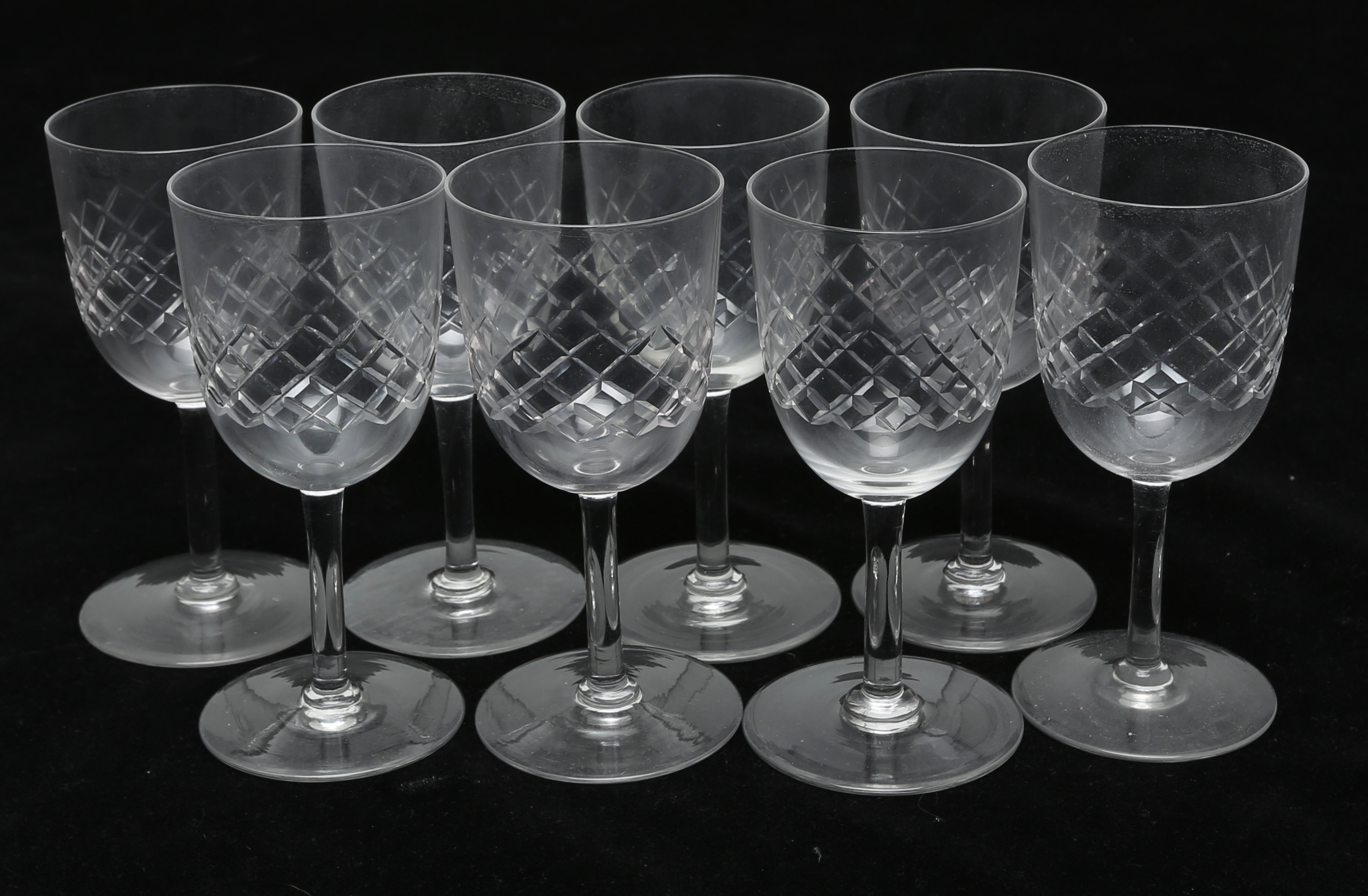 GLAS, 8 st, med slipad dekor.