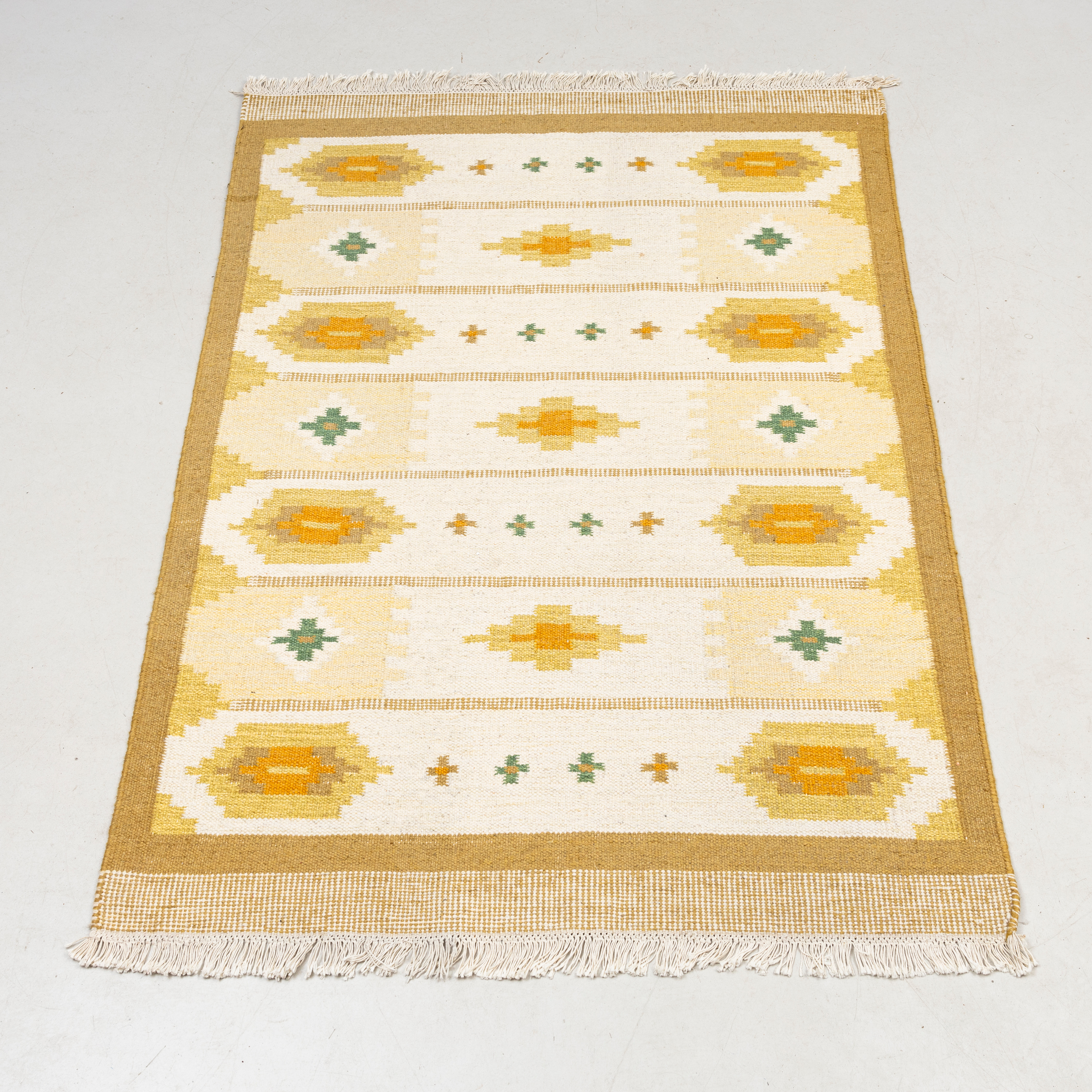 MATTA, röllakan, osignerad, ca 200 x 140 cm.