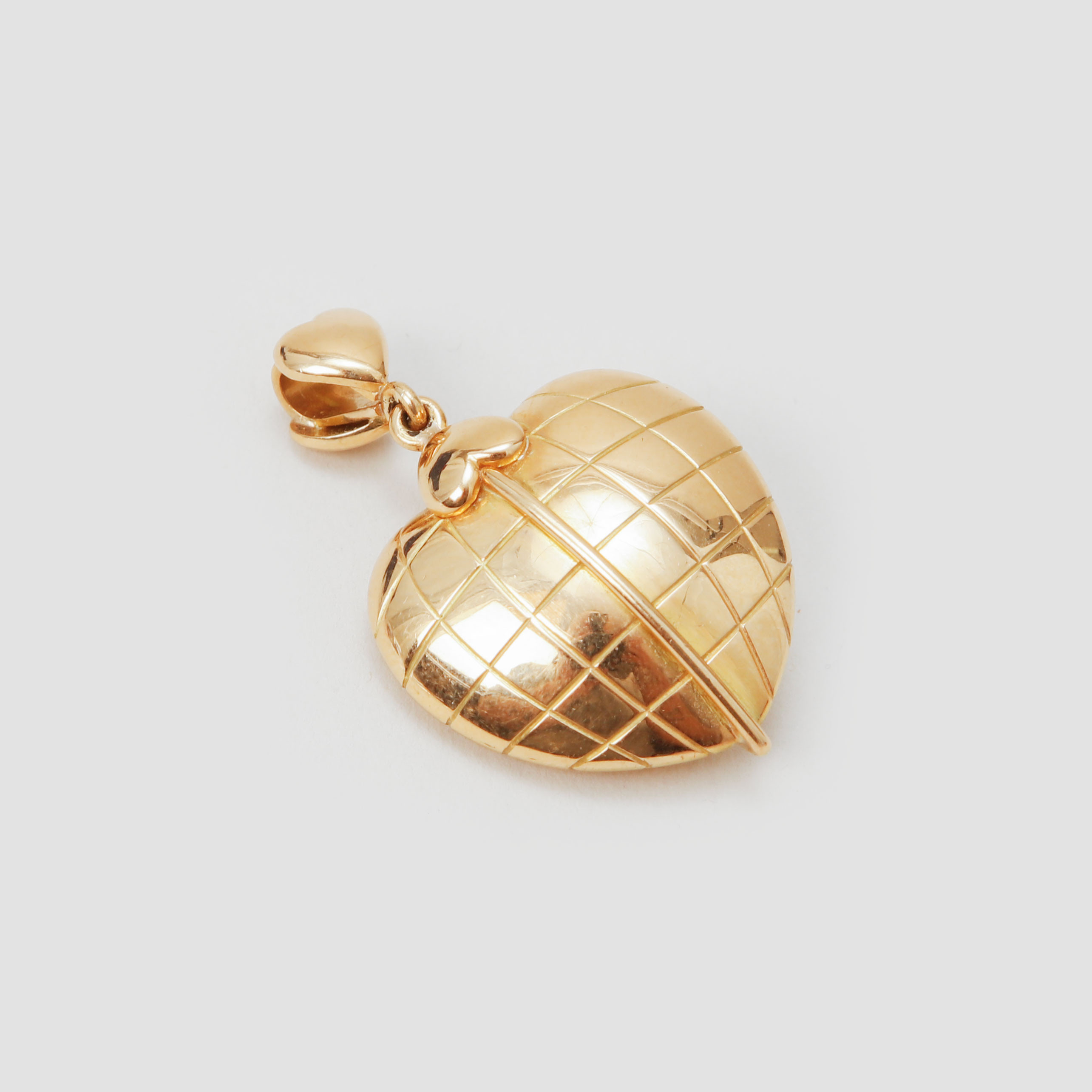 HÄNGE, 18k guld, vikt ca 14,2 gram, Lennart Alvebris, Uppsala.