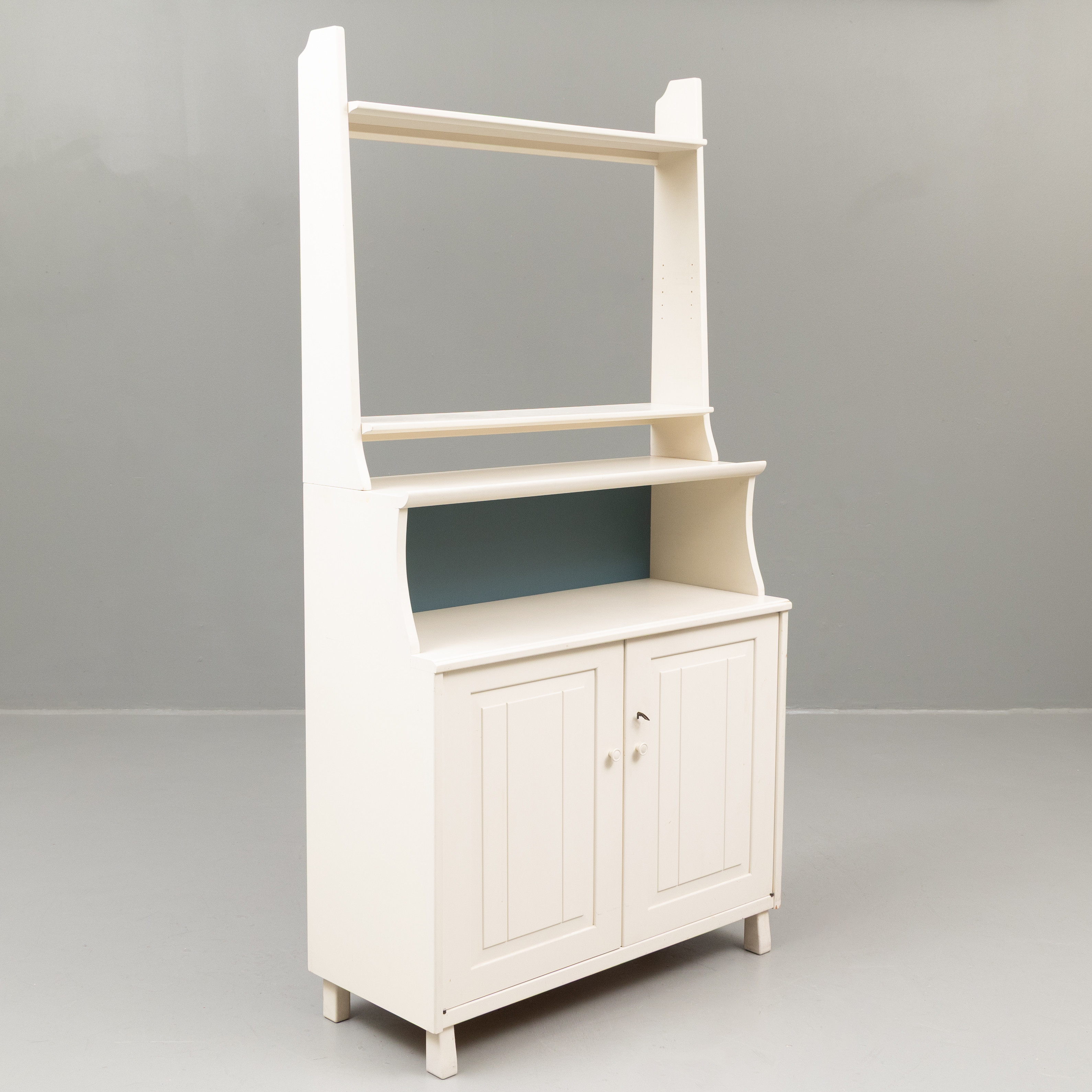 CARL MALMSTEN. Bokhylla med skåp, "Visingsö", Åfors Möbelfabrik eller Svensk Fur.