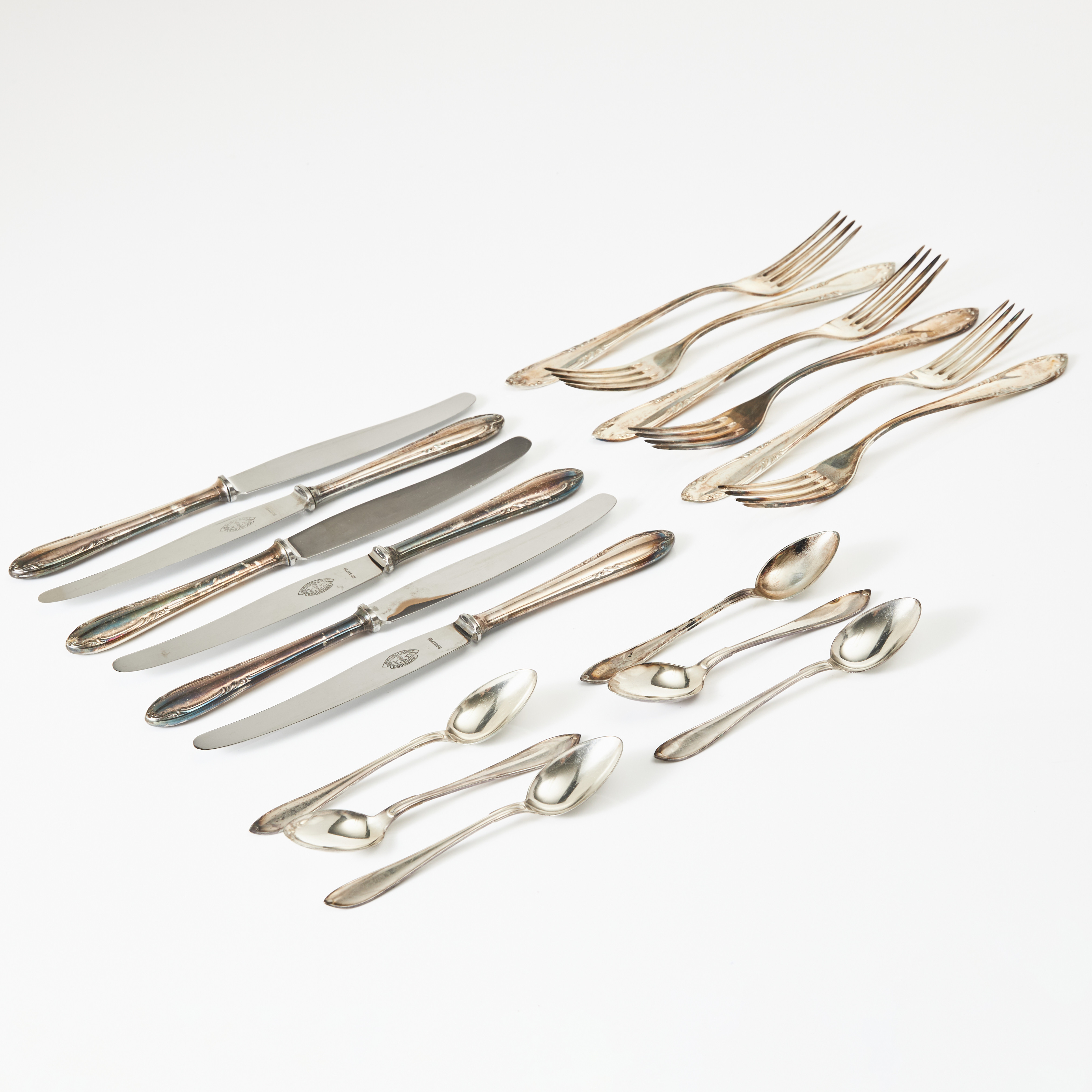 BESTICK, silver, 12 + 6 delar, två olika modeller, CGH / GAB, omkring 1900-talets mitt.