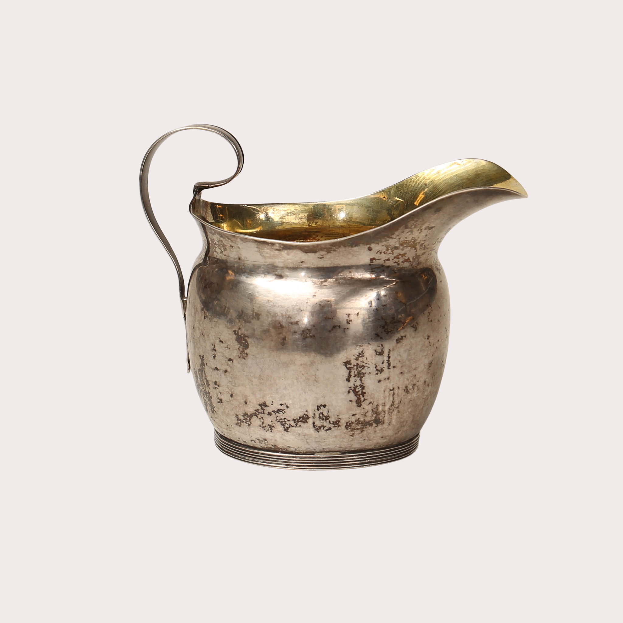 GRÄDDKANNA, silver, 830/1000, handsmide, förgylld invändigt, svenskt arbete, år 1832. Totalvikt 128,6 gram.