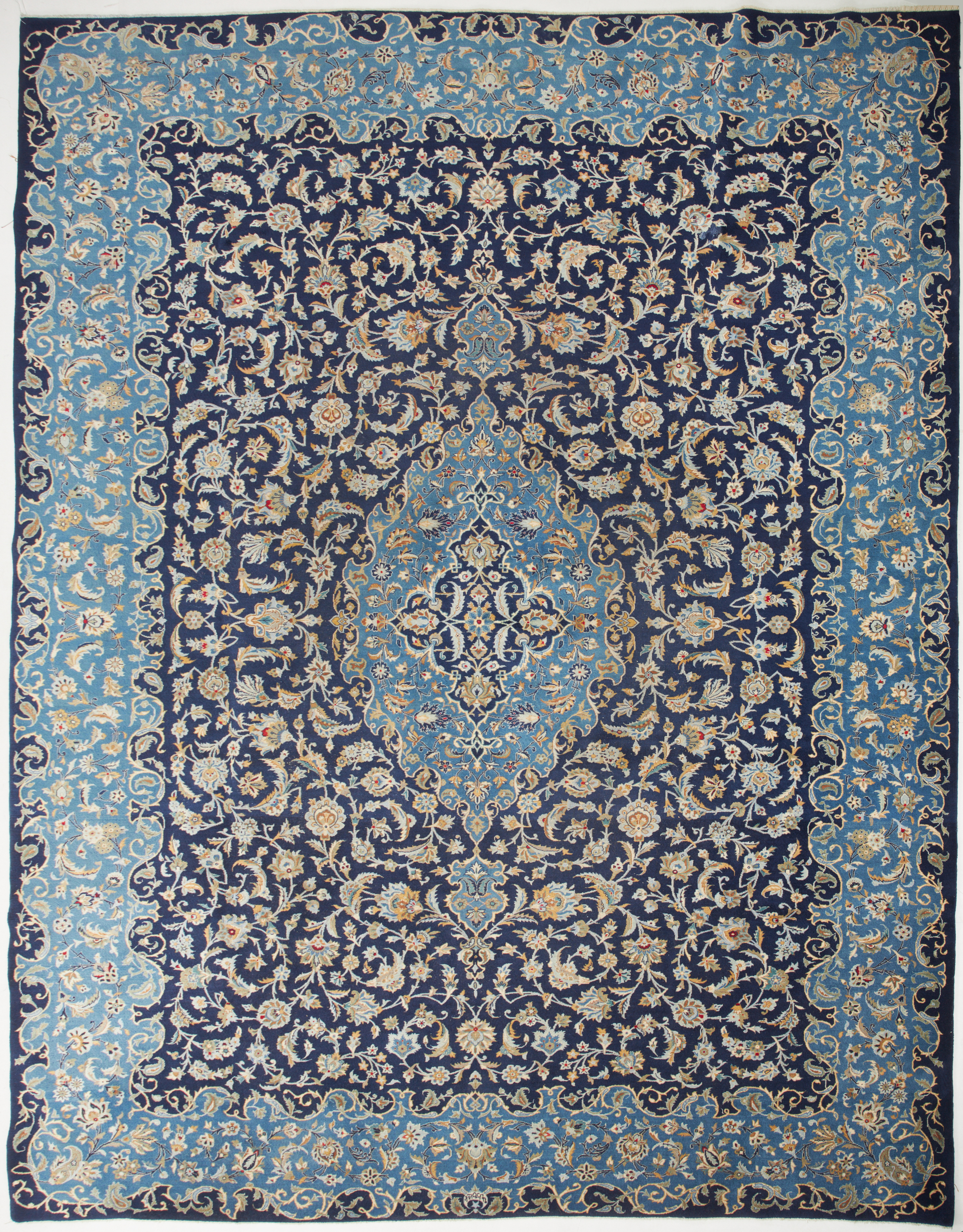 ORIENTMATTA. Keshan, Persien, semiantik, ca 420x323 cm.