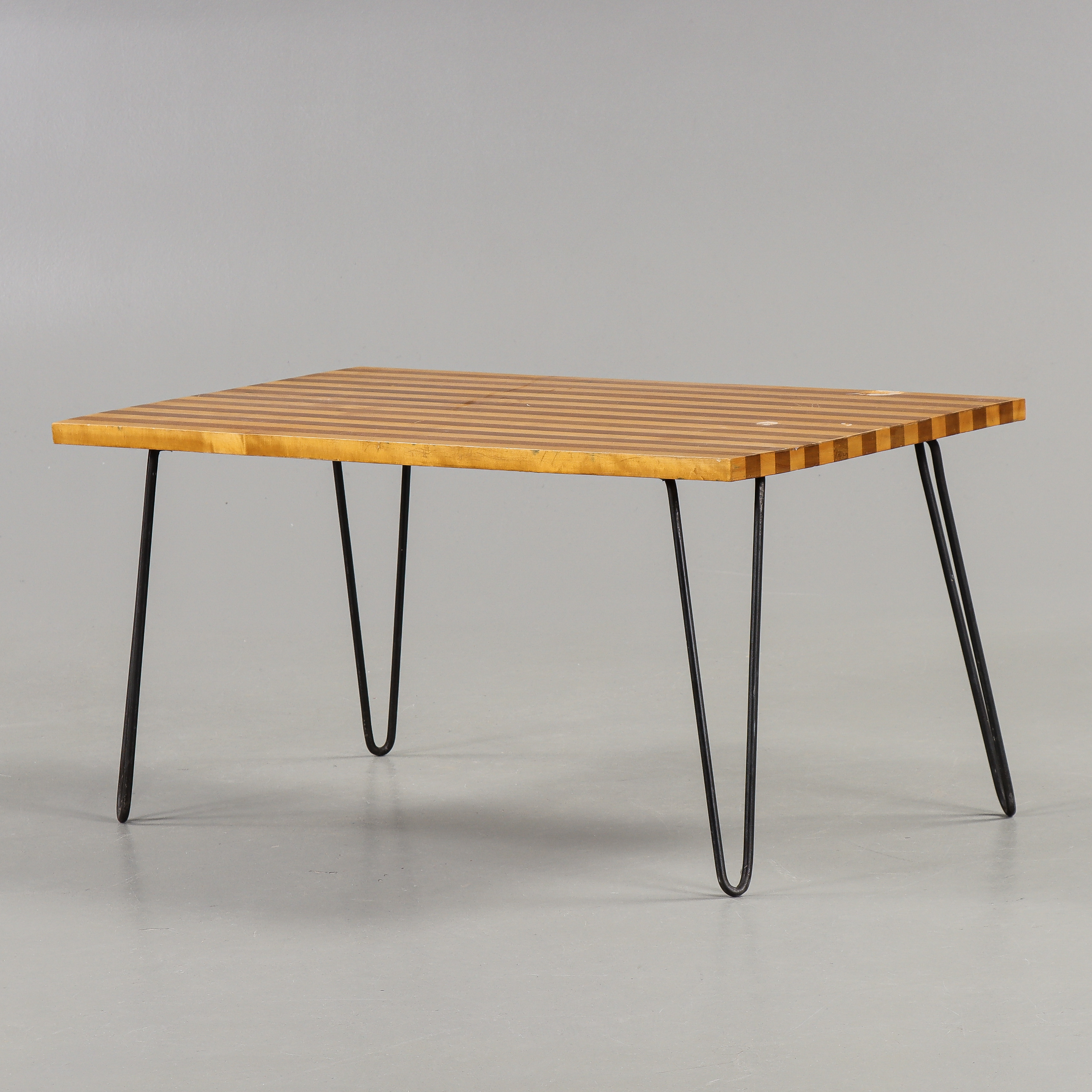 SOFFBORD Björk & valnöt med stålben, 1900-talets mitt.