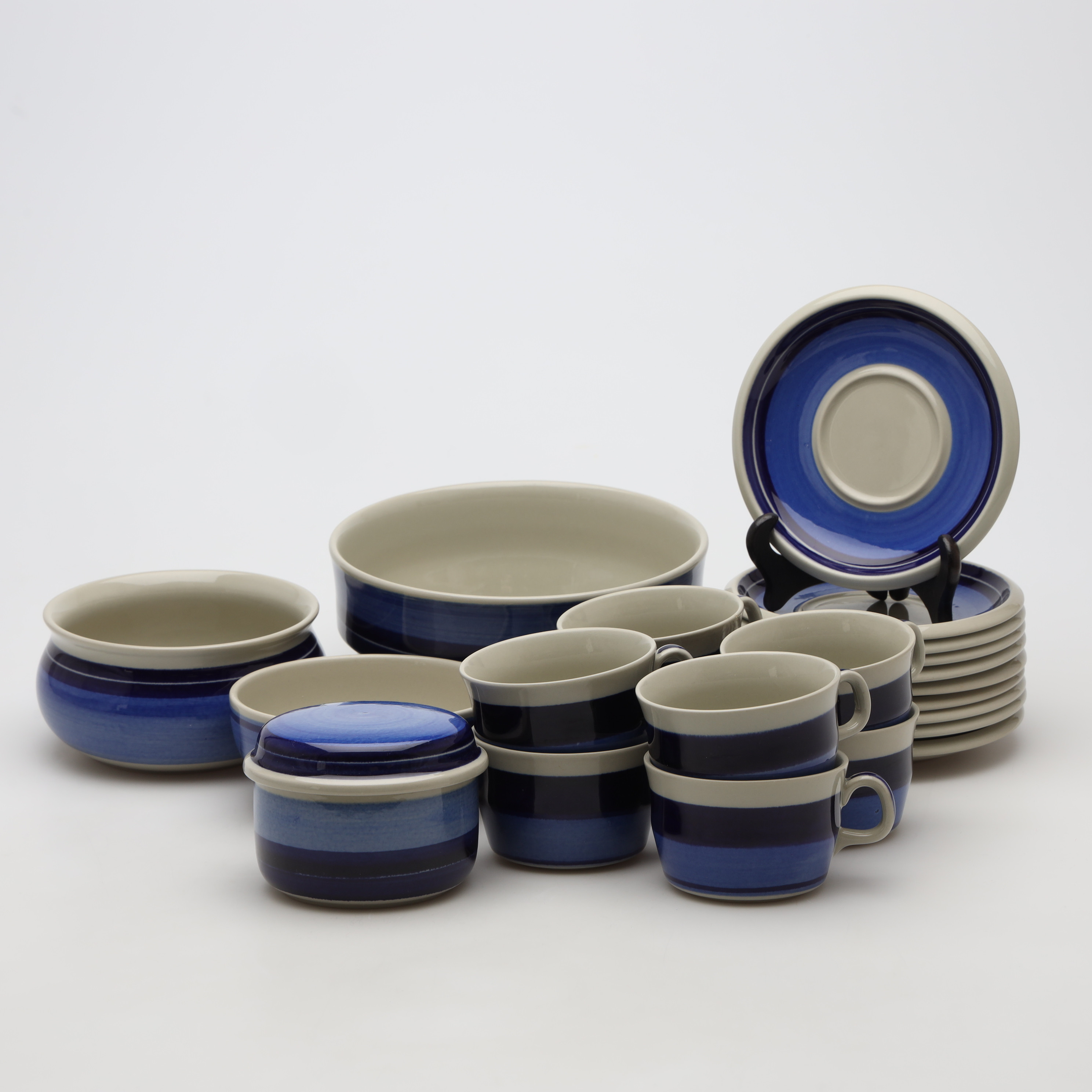 MARIANNE WESTMAN. KAFFESERVIS, 22 delar, "Mira Mare", Rörstrand.