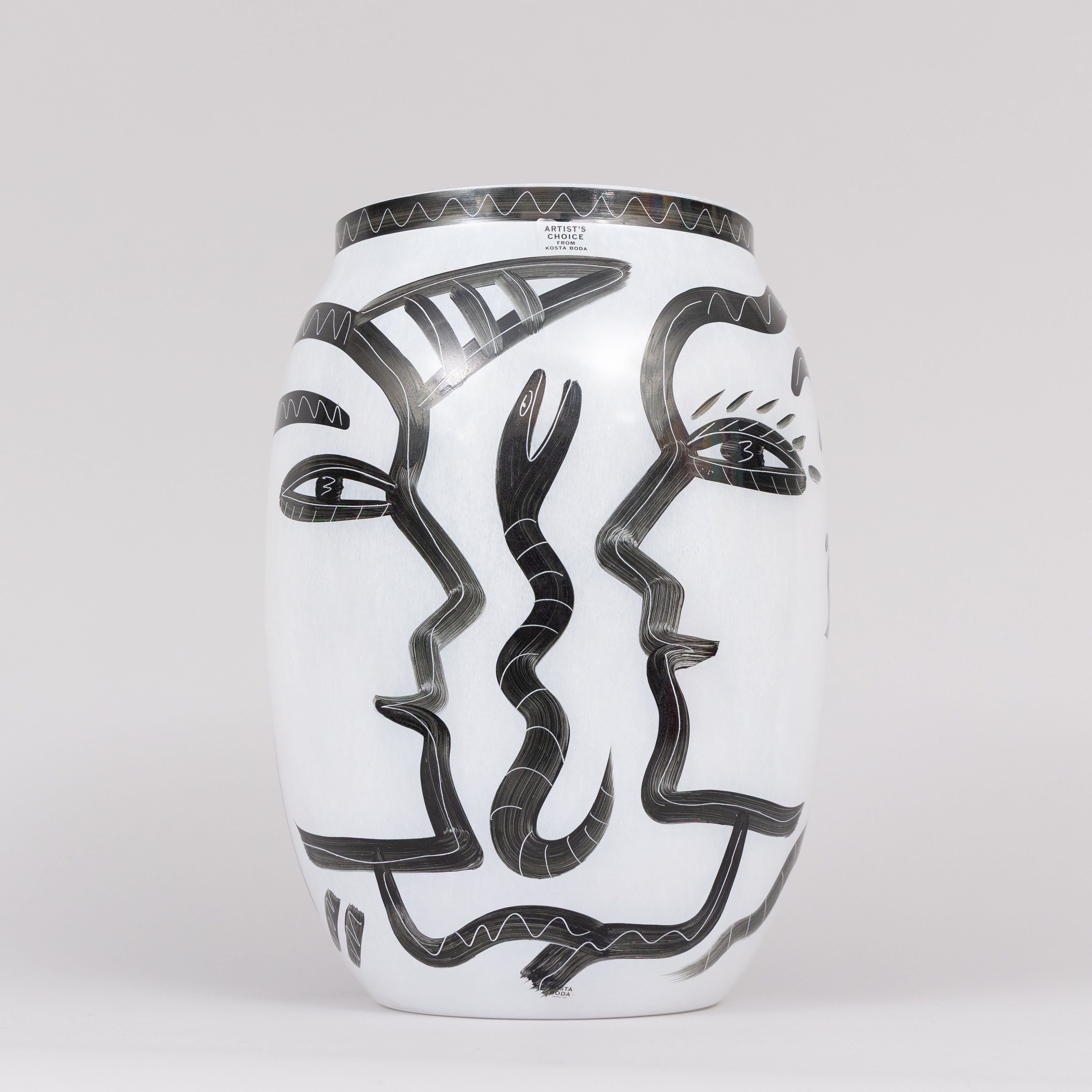 ULRICA HYDMAN-VALLIEN. Vas, konstglas, "Caramba", Kosta-Boda, signerad.