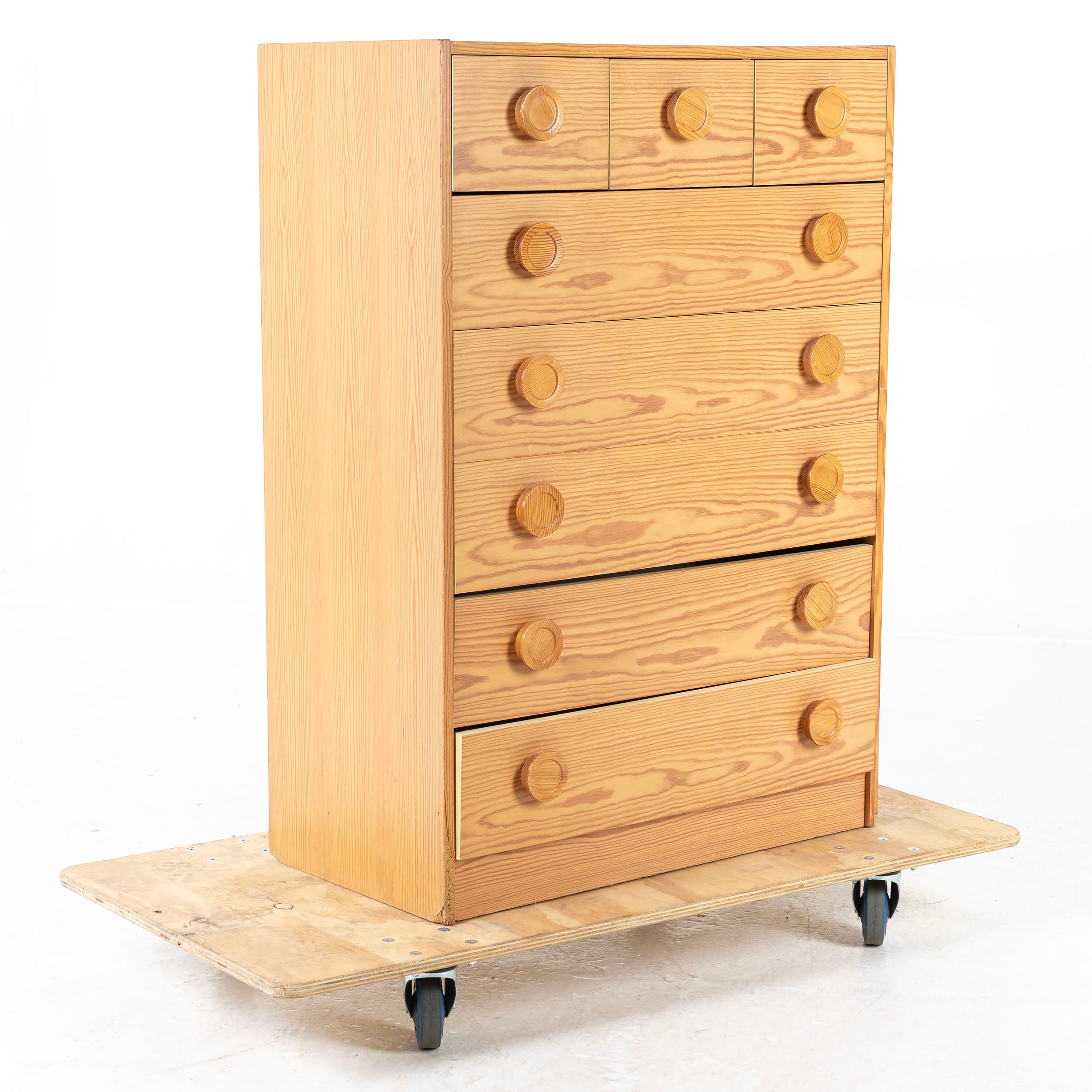 BYRÅ, furu, 8 lådor, 1970-tal.