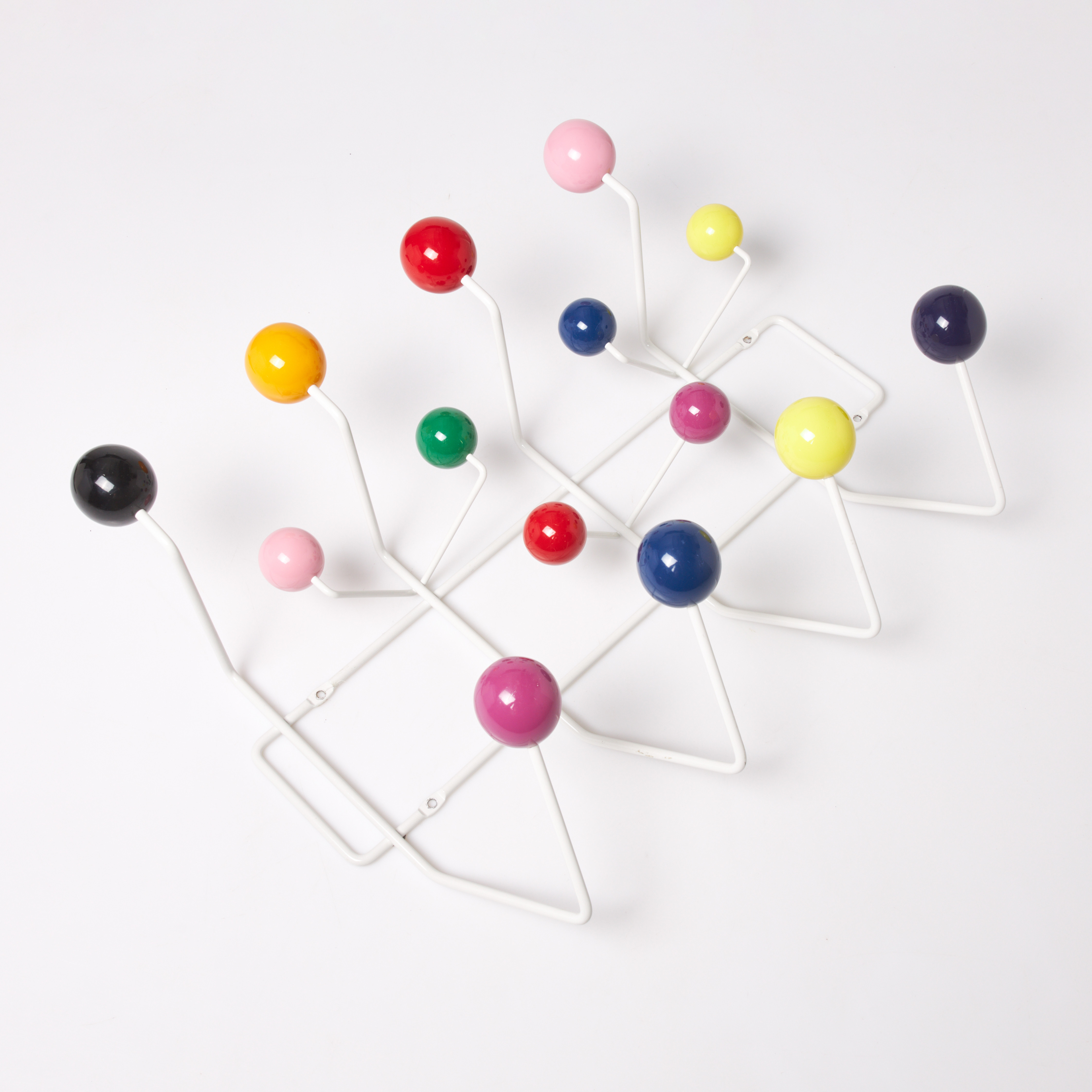 CHARLES & RAY EAMES. "Hang It All", klädhängare, för Vitra, Italien.