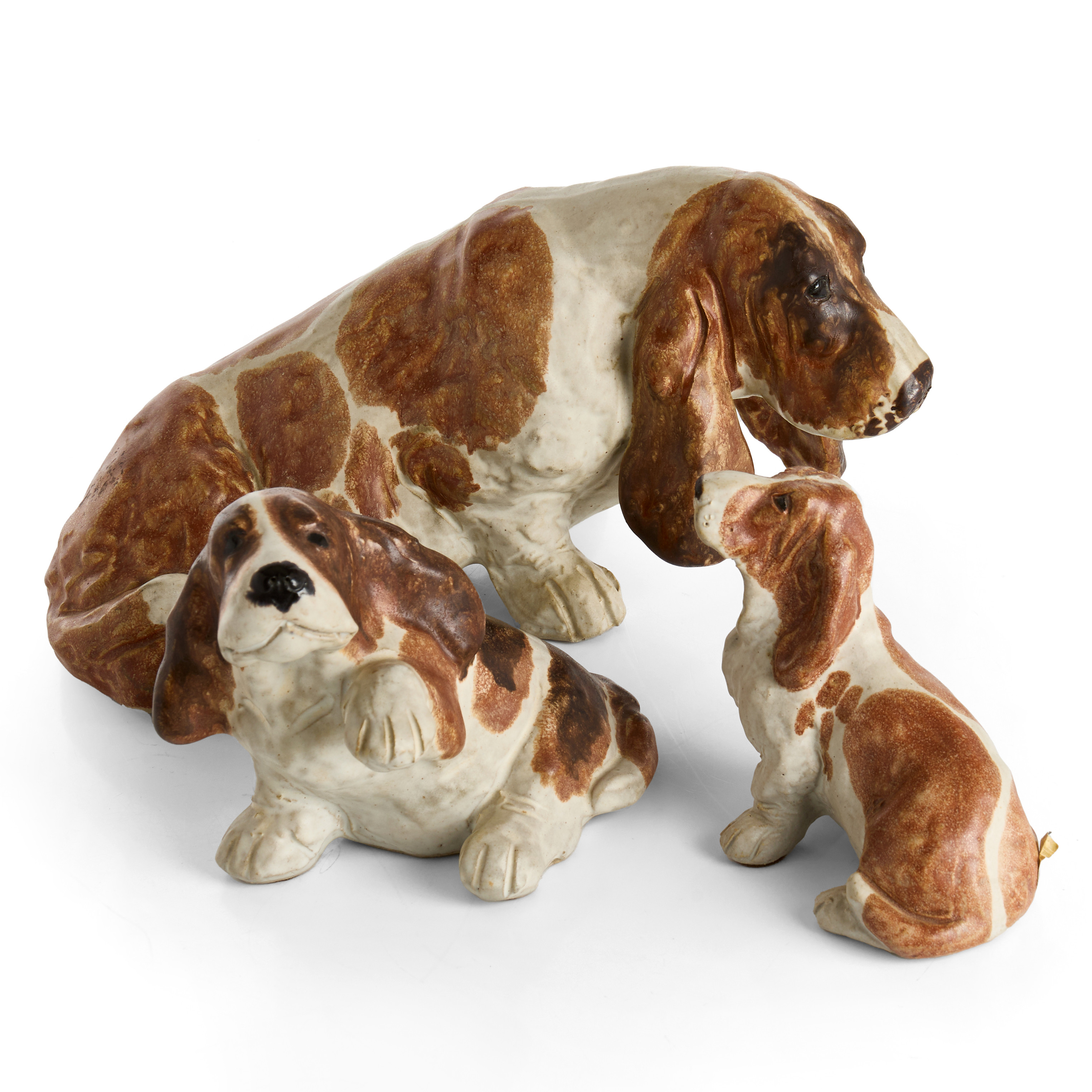 MARIA ERICSON, Figuriner, 3 st, Bassetthundar, JIE, Gantofta, glaserat stengods, signerade.