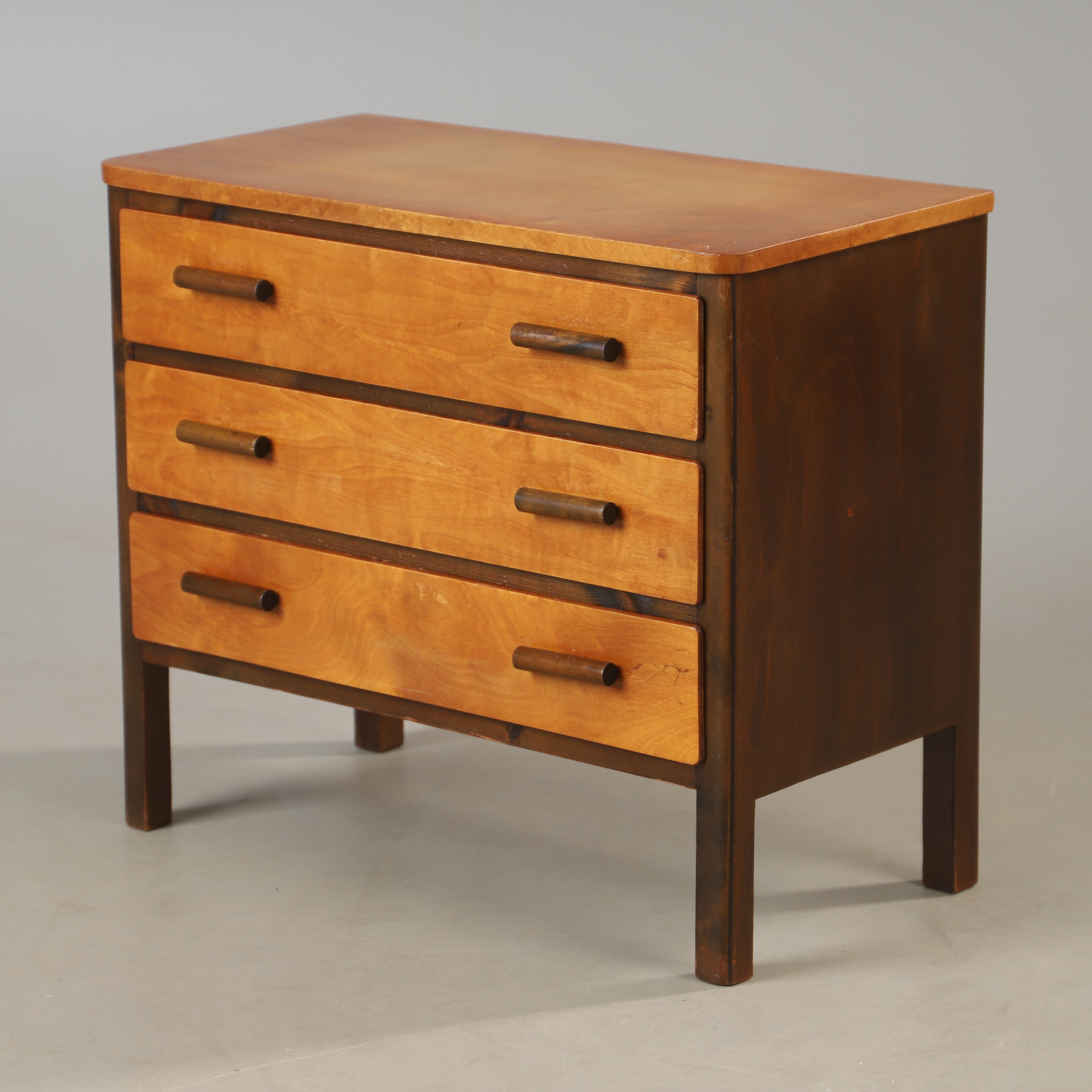 BYRÅ, 3-lådig, björk, 1930/40-tal.