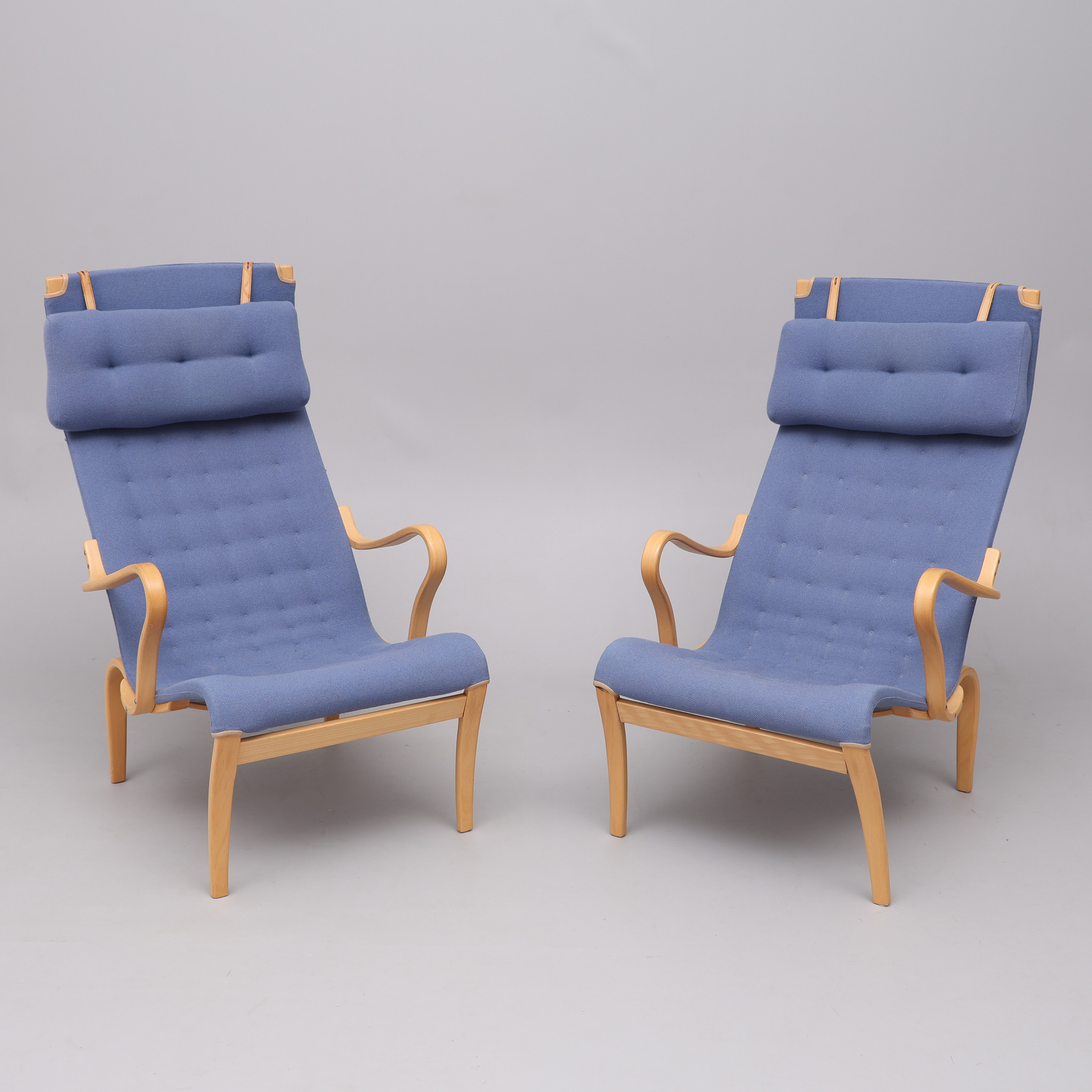 BRUNO MATHSSON. FÅTÖLJER, ETT PAR, "MIRANDA", BRUNO MATHSSON INTERNATIONAL, VÄRNAMO.