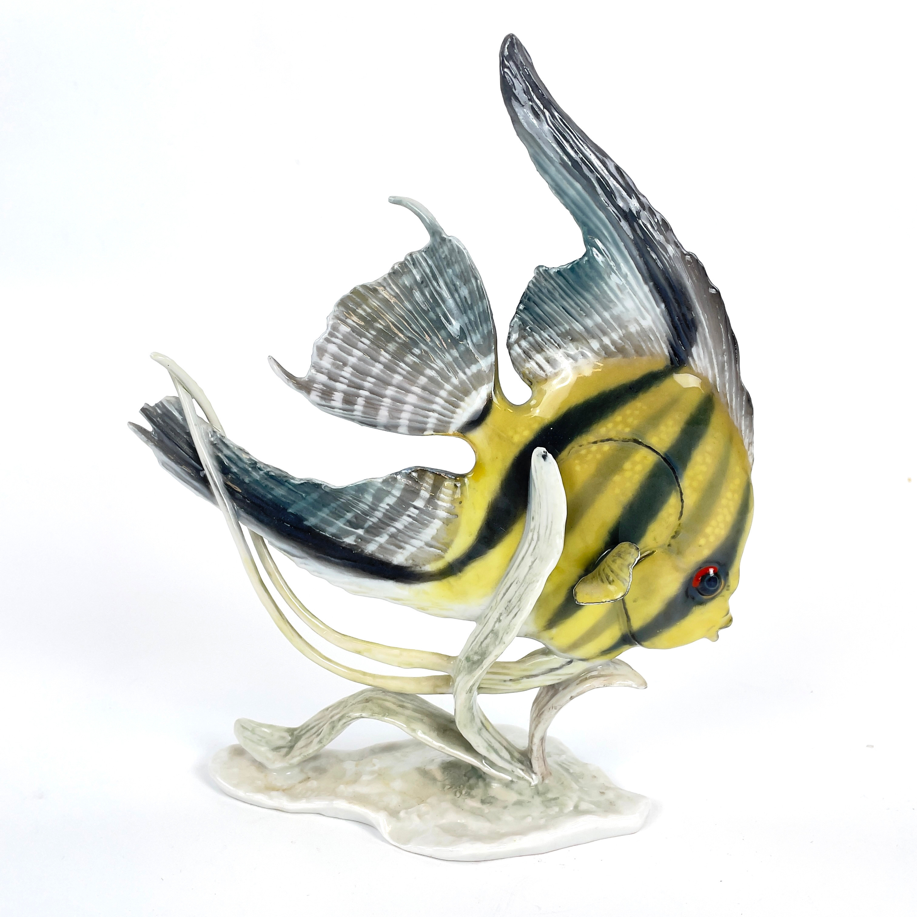 FIGURIN, porslin, Skalar fisk, Fritz Heidenreich (1895-1966), Rosenthal, Tyskland.