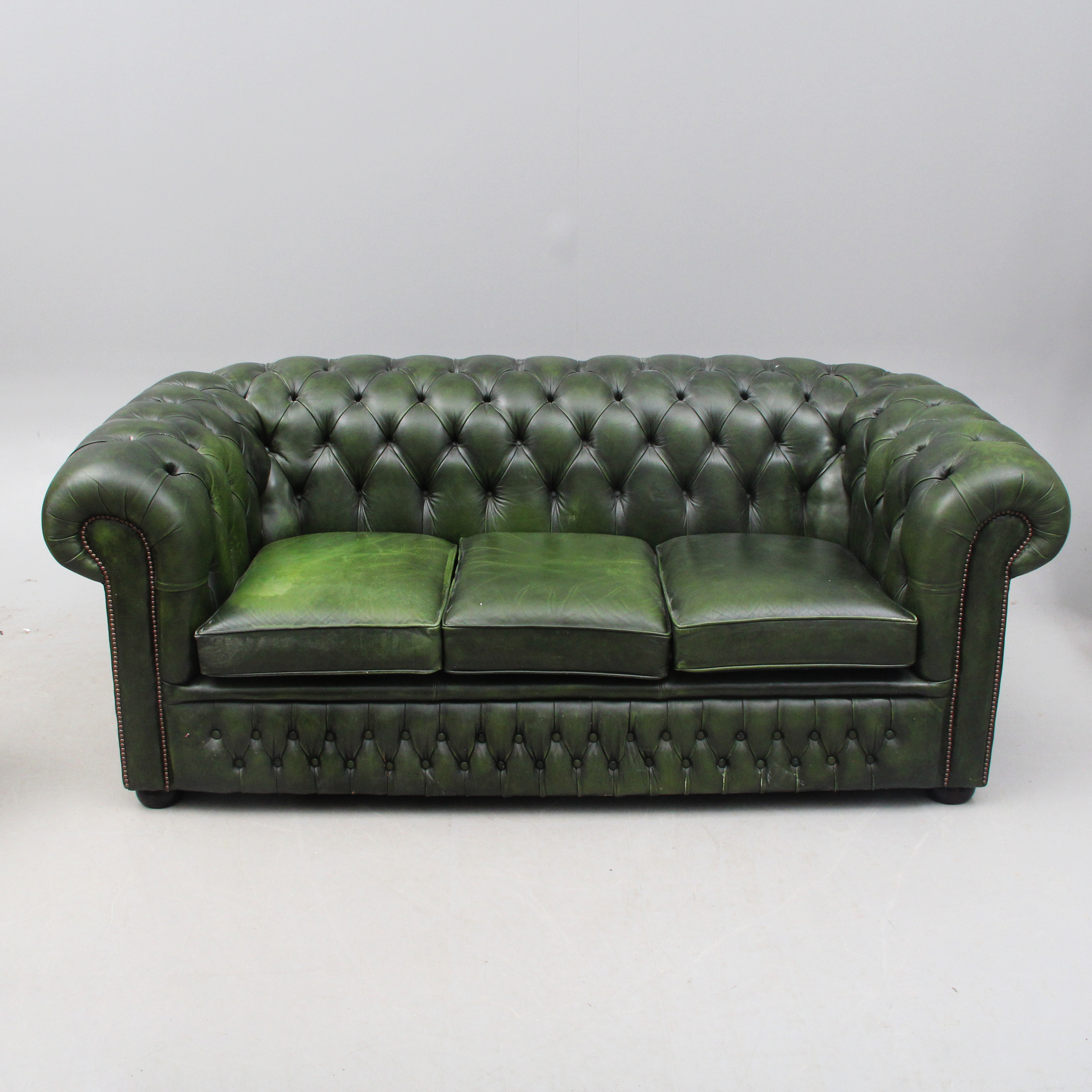 SOFFA, Chesterfield, grön.