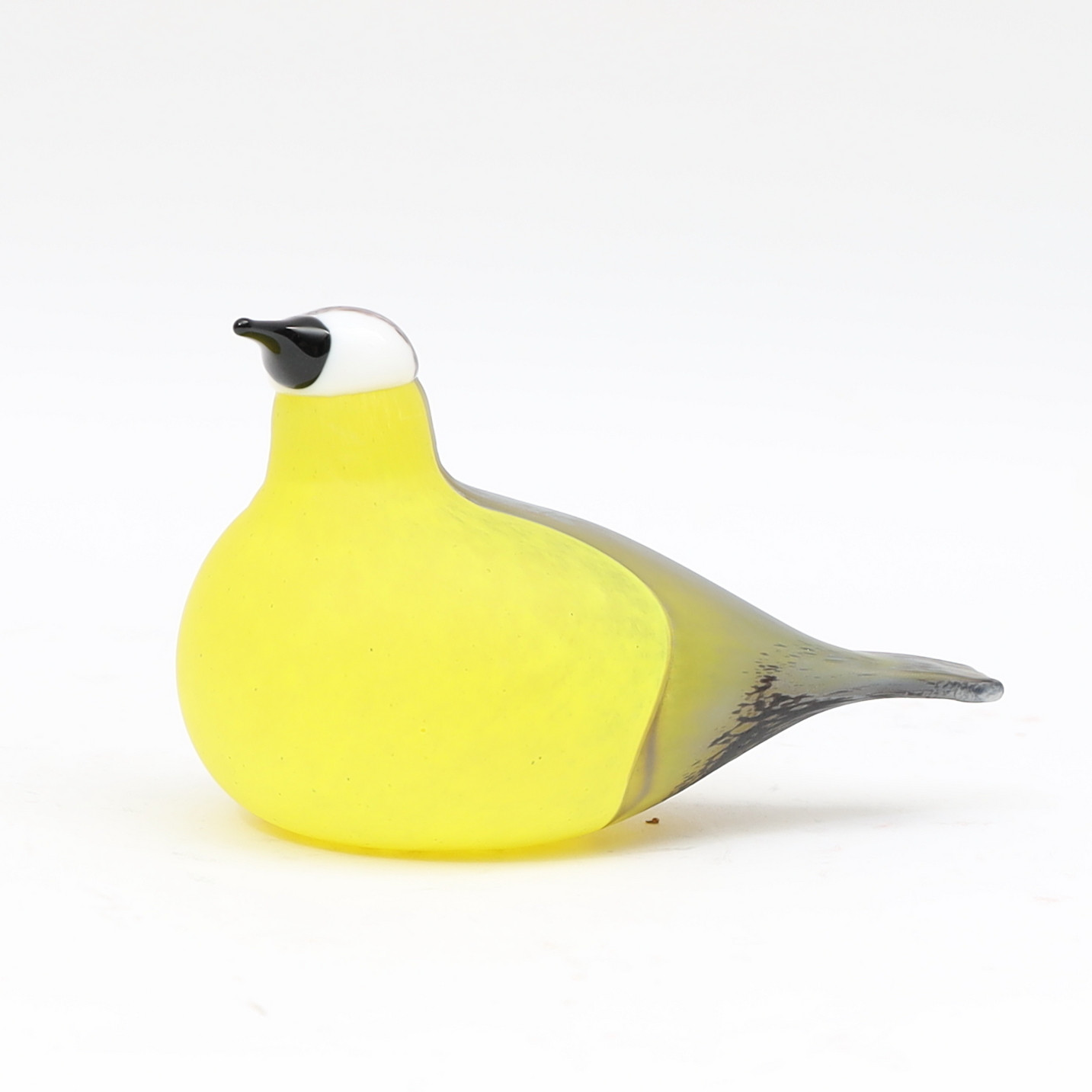 OIVA TOIKKA. Skulptur, i form av fågel. Flerfärgat konstglas. Signerad och etikettmärkt.