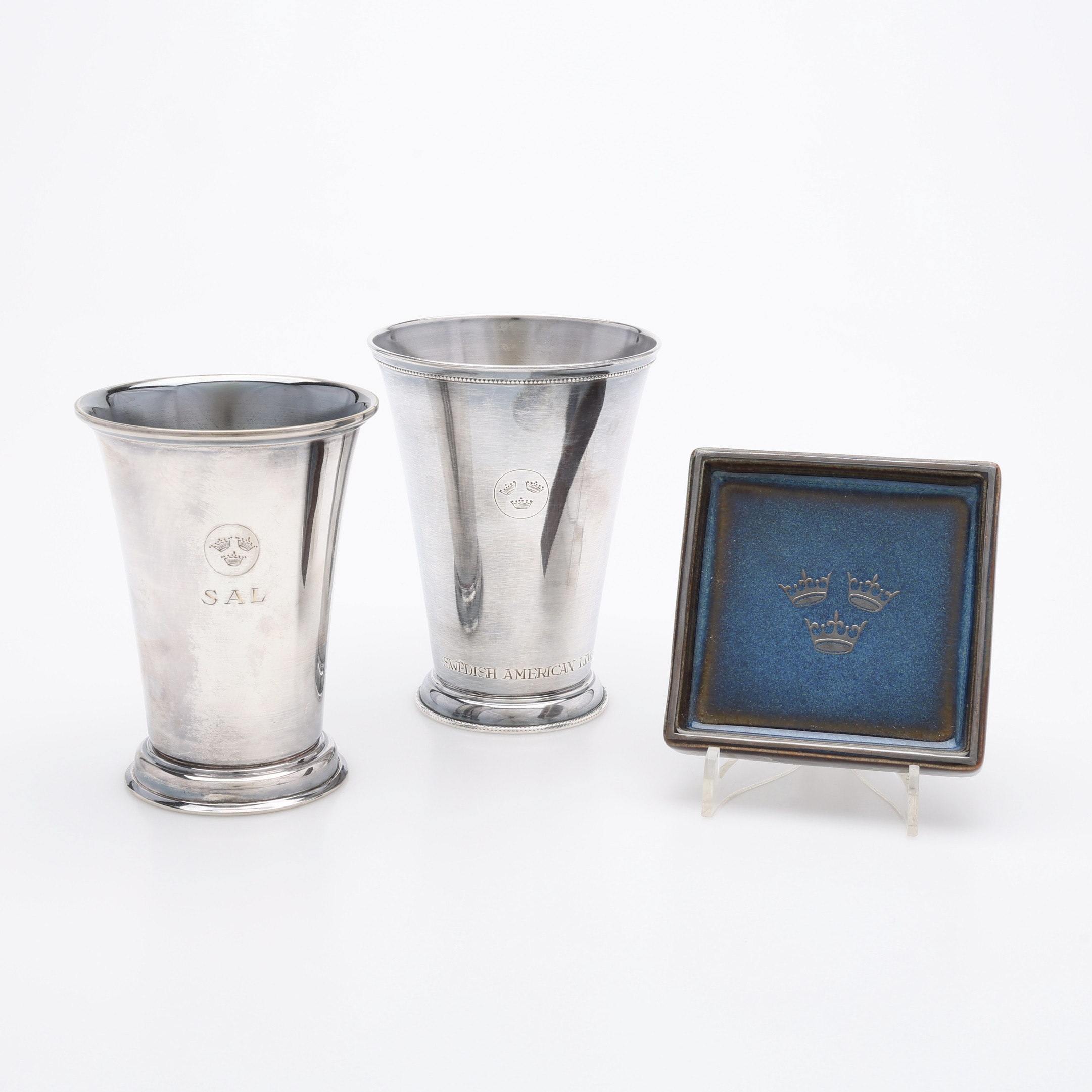 BÄGARE & ASKFAT, 3 DELAR, NYSILVER / GLASERAT LERGODS, SVENSKA AMERIKALINJEN.