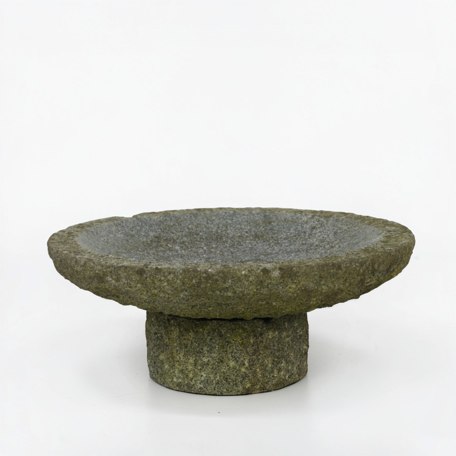 FÅGELBAD, 2 delar, huggen granit, 1900-tal.