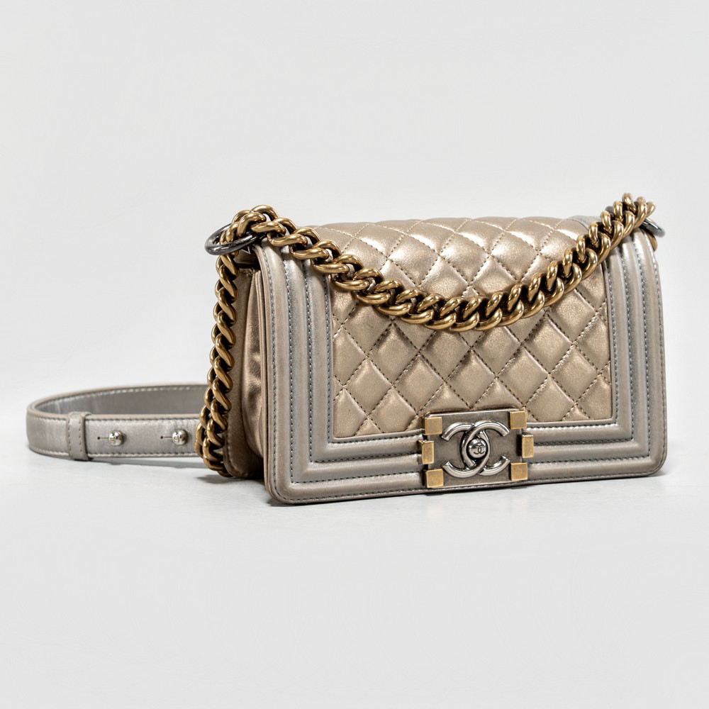 CHANEL. Väska, "Small Boy shoulder/crossbody bag", 2014.