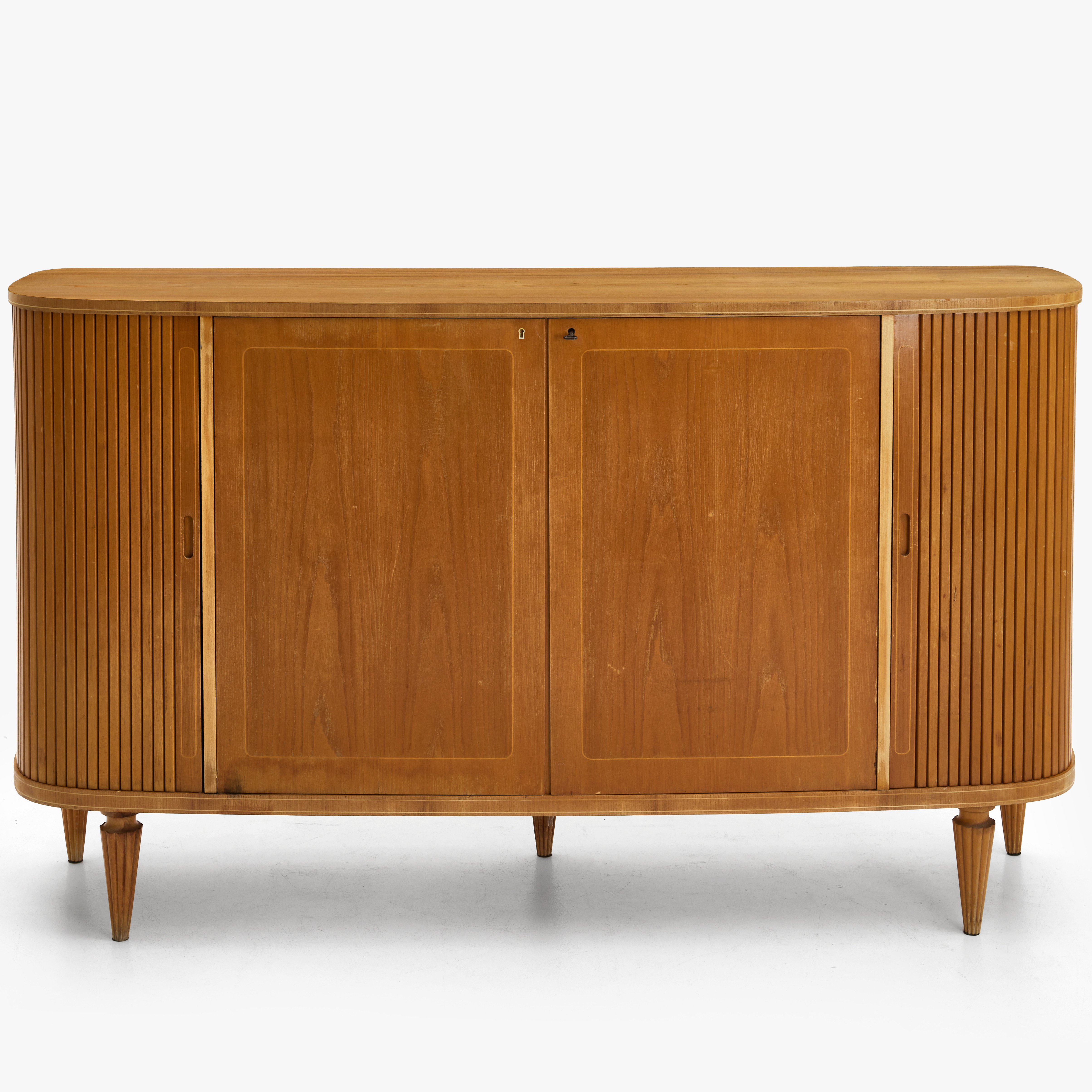SIDEBOARD, 1940-tal. fanerad i alm och bok, jalusidörrar, stram intarsiadekor.