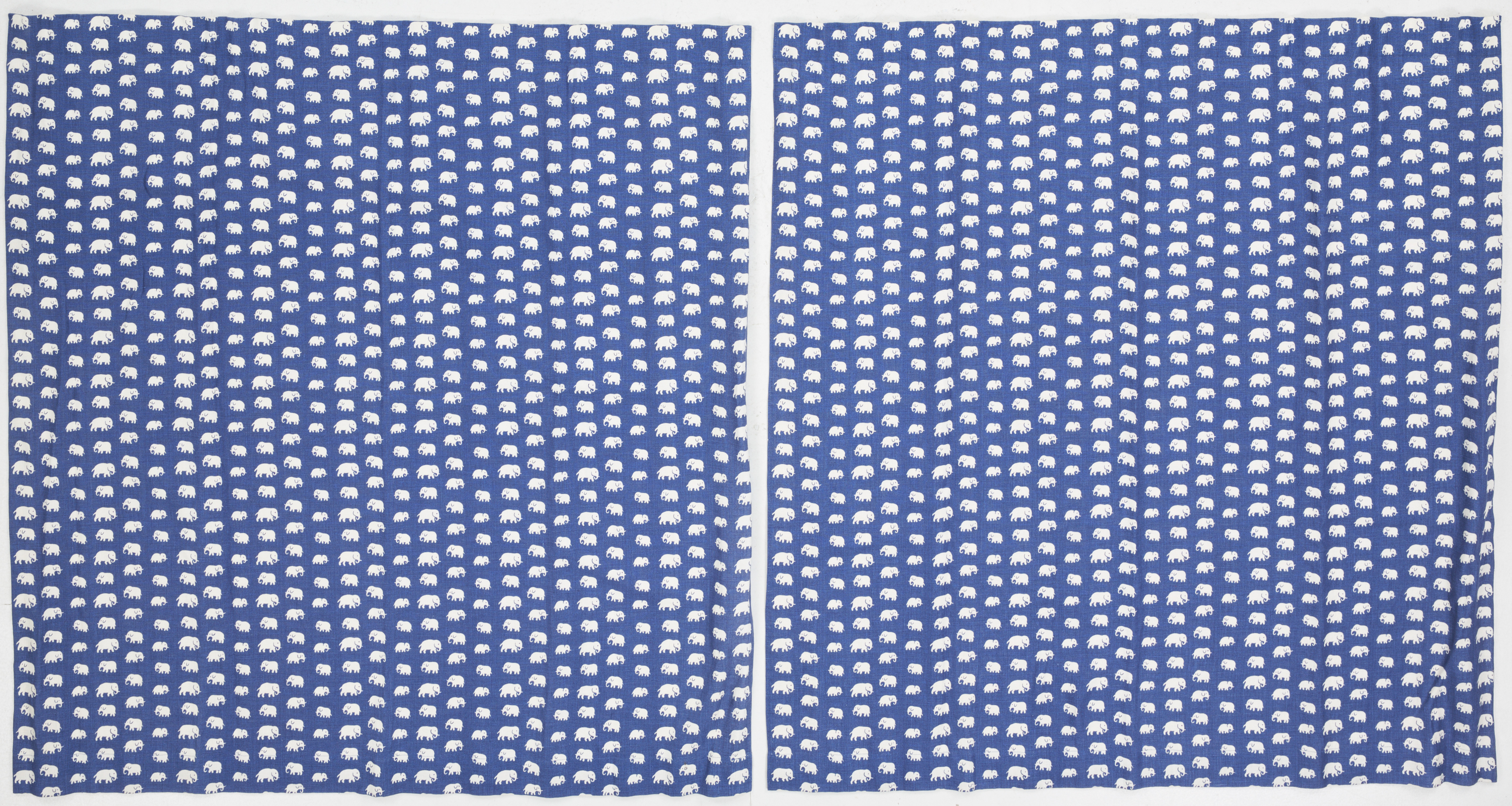 ESTRID ERICSON. gardiner, 1 par, " Elefant", Svenskt tenn.