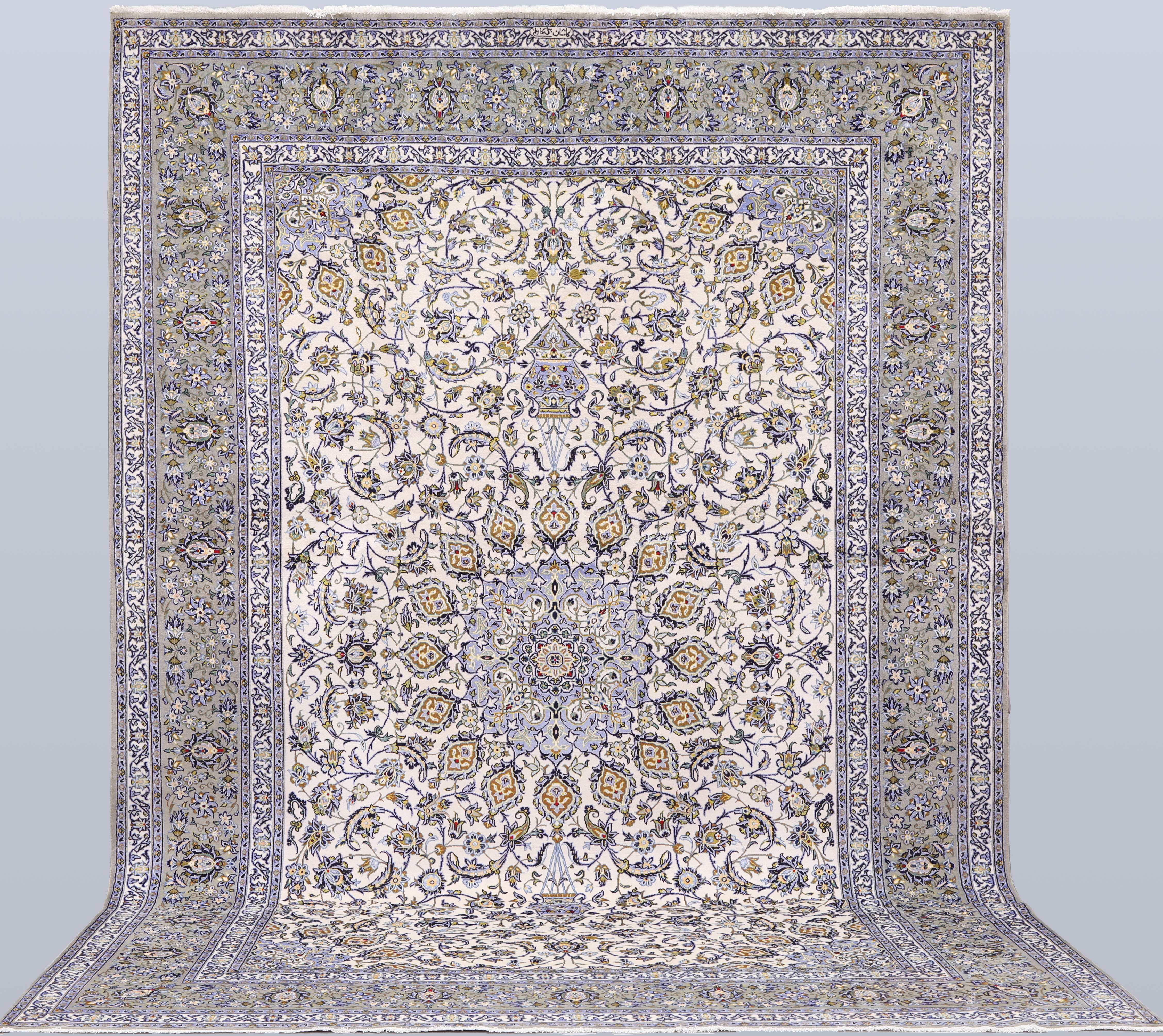 ORIENTMATTA. Ljus Keshan, 425 x 295 cm.