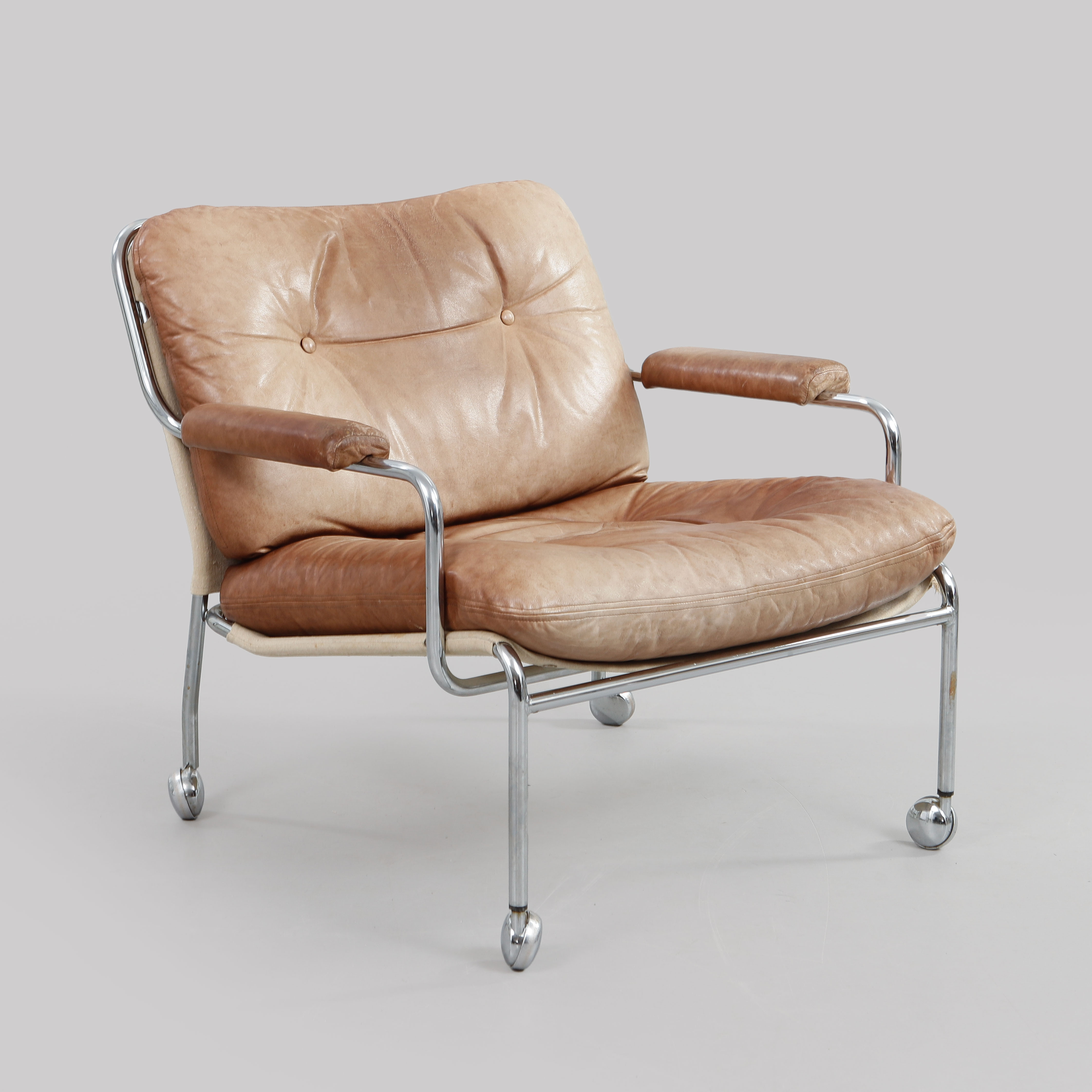 FÅTÖLJ, troligen "Eva" av Pethrus Lindlöf, 1970-tal.